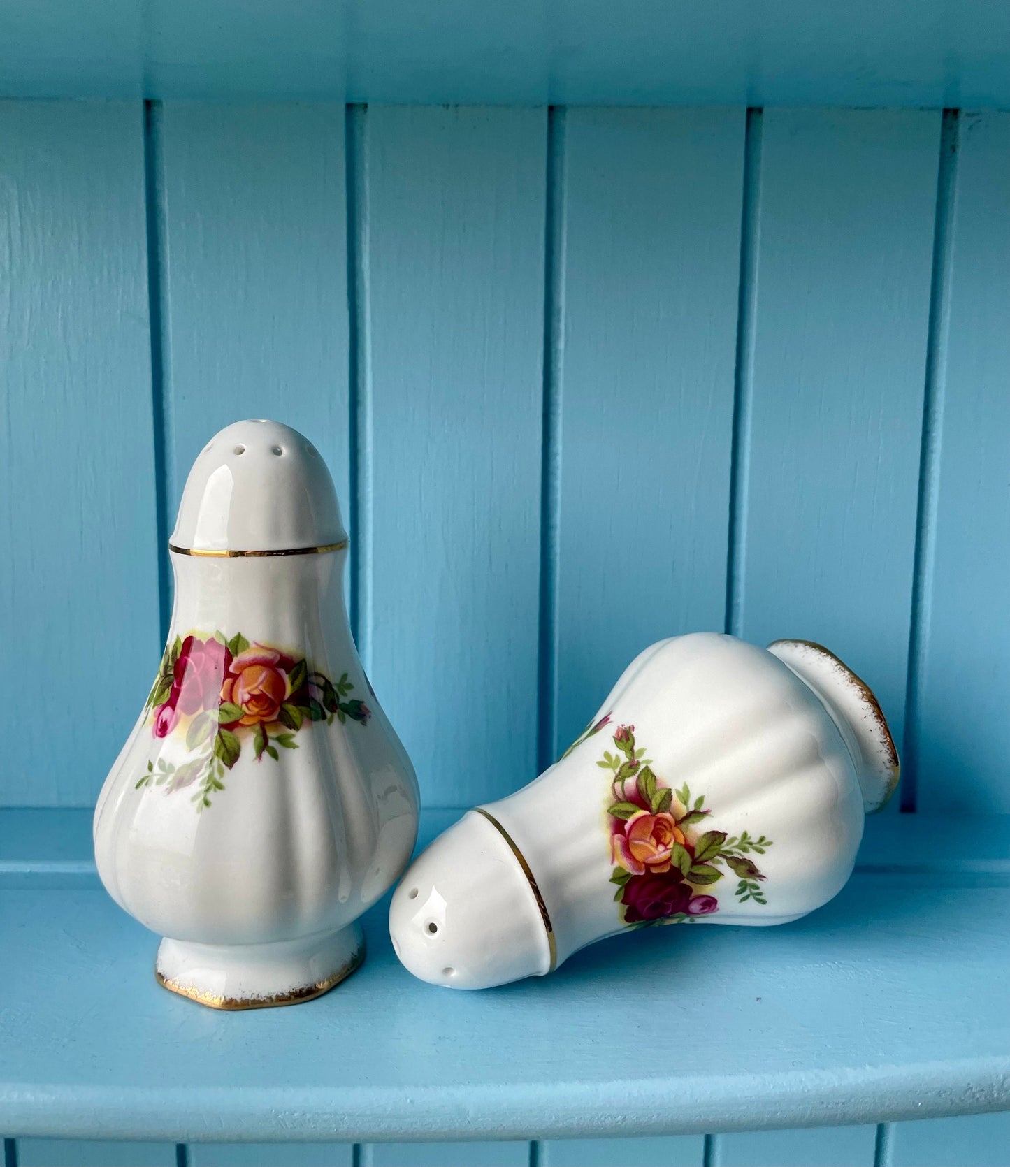 Vintage 1960's Royal Albert "Old Country Roses" Salt & Pepper Shakers, Fine Bone China, Previously Loved Vintage, Perfect For Collectors