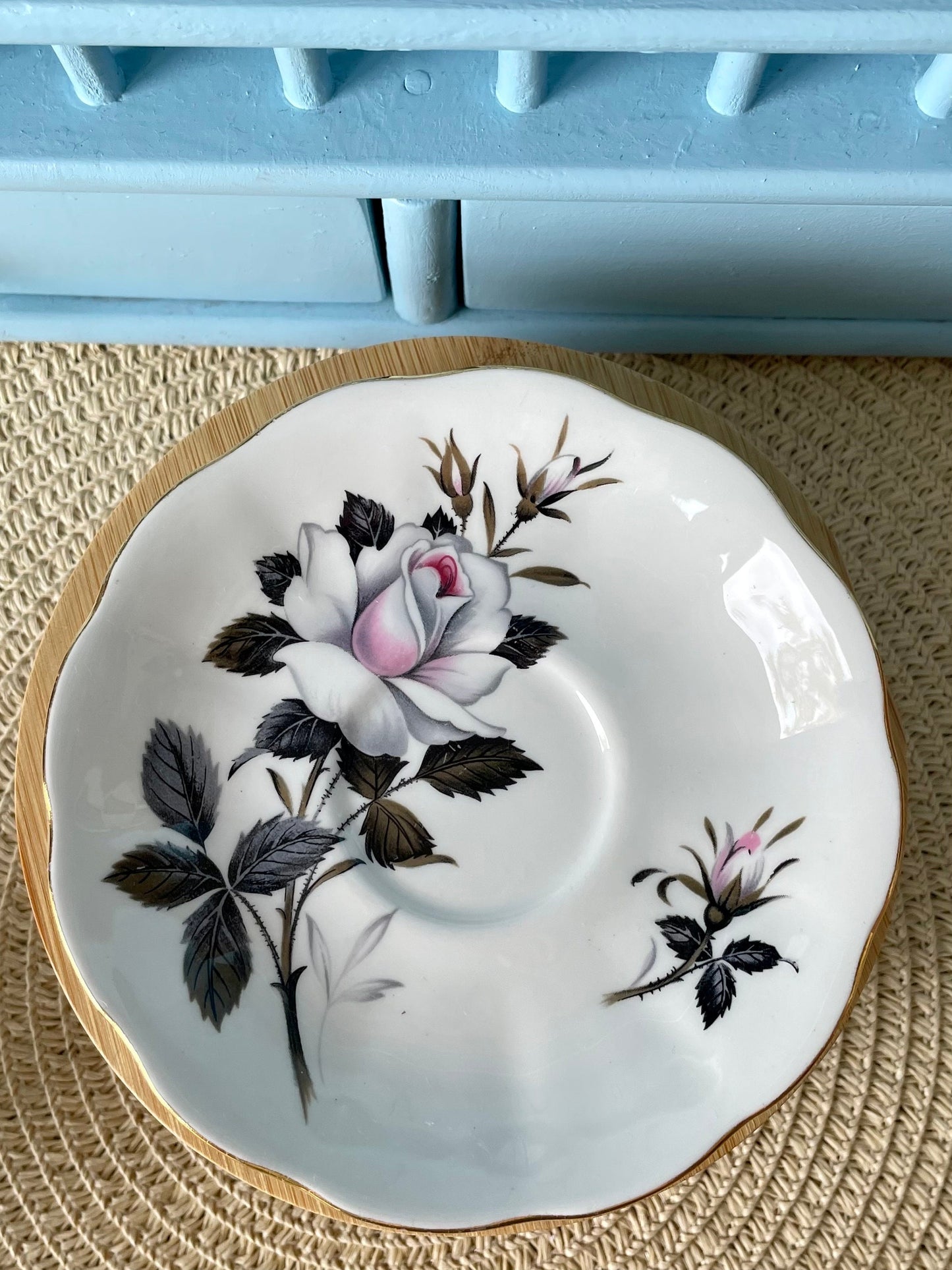 Vintage Royal Albert Queen's Messenger Espresso Cup & Saucer Set - Fine Bone China, Made in England, Pre-Owned, Adorned with Delicate Roses