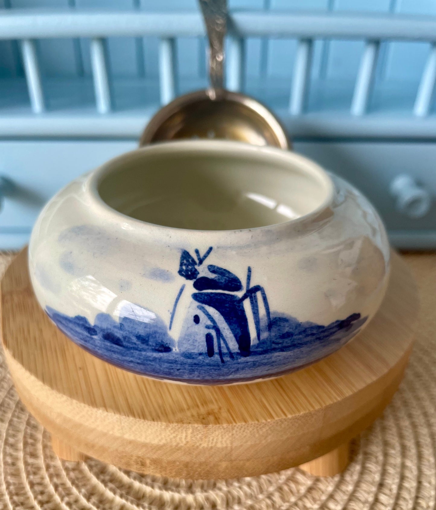 Beautiful Silver Plated Tea Strainer 'Delft Blauw', Previously Loved, Collectors Item, Vintage Gift, Porcelain Drip Bowl, Handpainted Delft