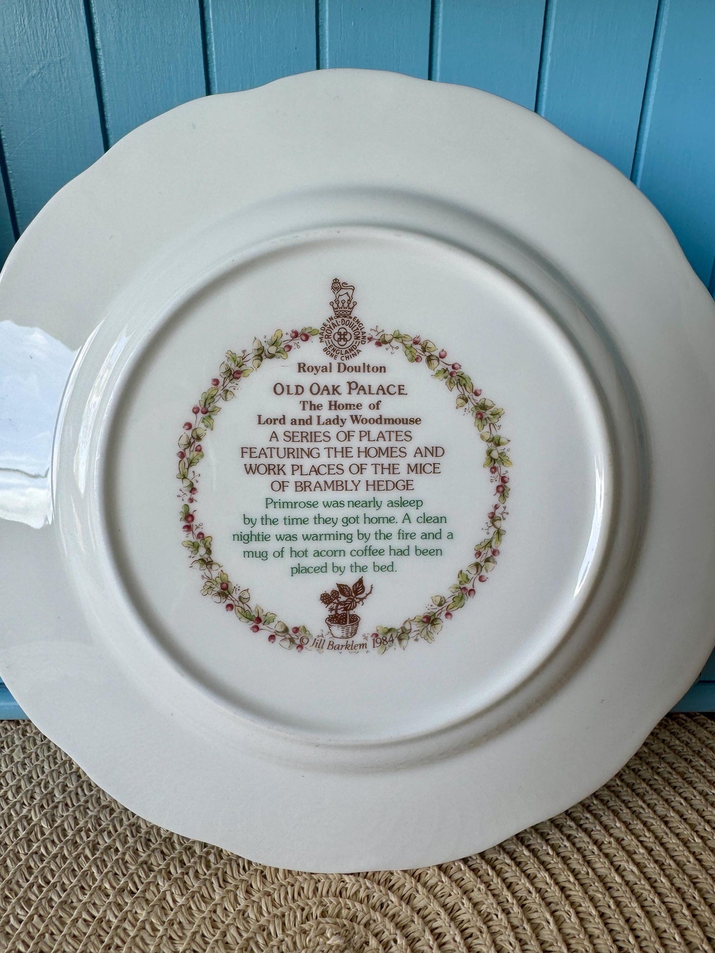 Vintage Royal Doulton "Brambly Hedge" Old Oak Palace Plate, Primrose Woodmouse plate, 8Inch Plate, Jill Barklem, Bone China, Made in England