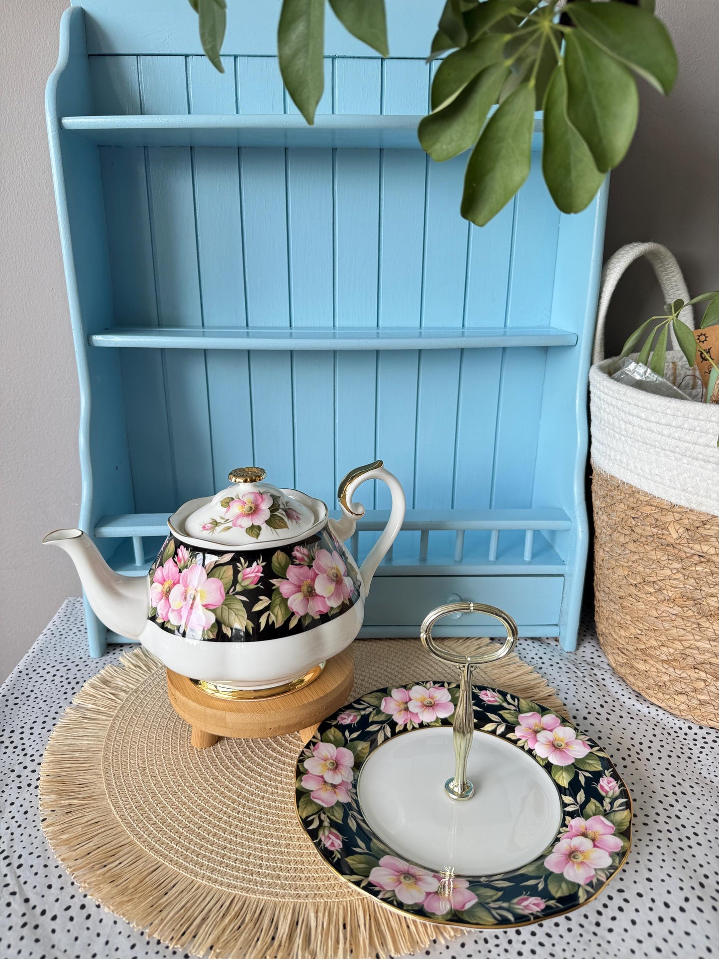 Royal Albert Alberta Rose Teapot & Cake Stand Set, Provincial Flowers Series, Vintage Bone China, Black Floral Chintz, Gift-Ready, England