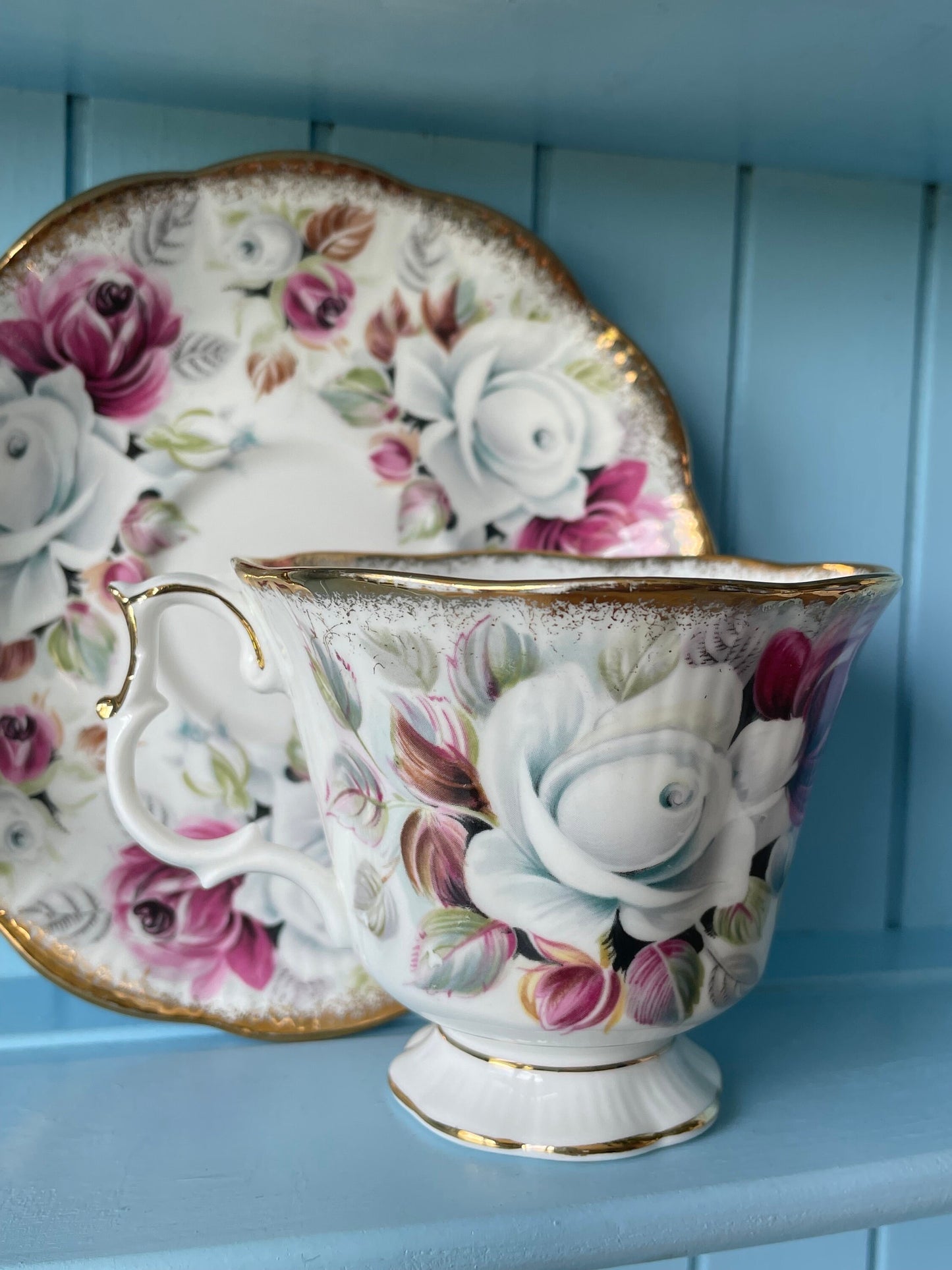 Collectors TeaCup, Royal Albert "Summer Bounty Pearl" Gainsborough Tea Set, Thick Gold, Bone China, Pink Cabbage Roses, England, !READ TEXT!