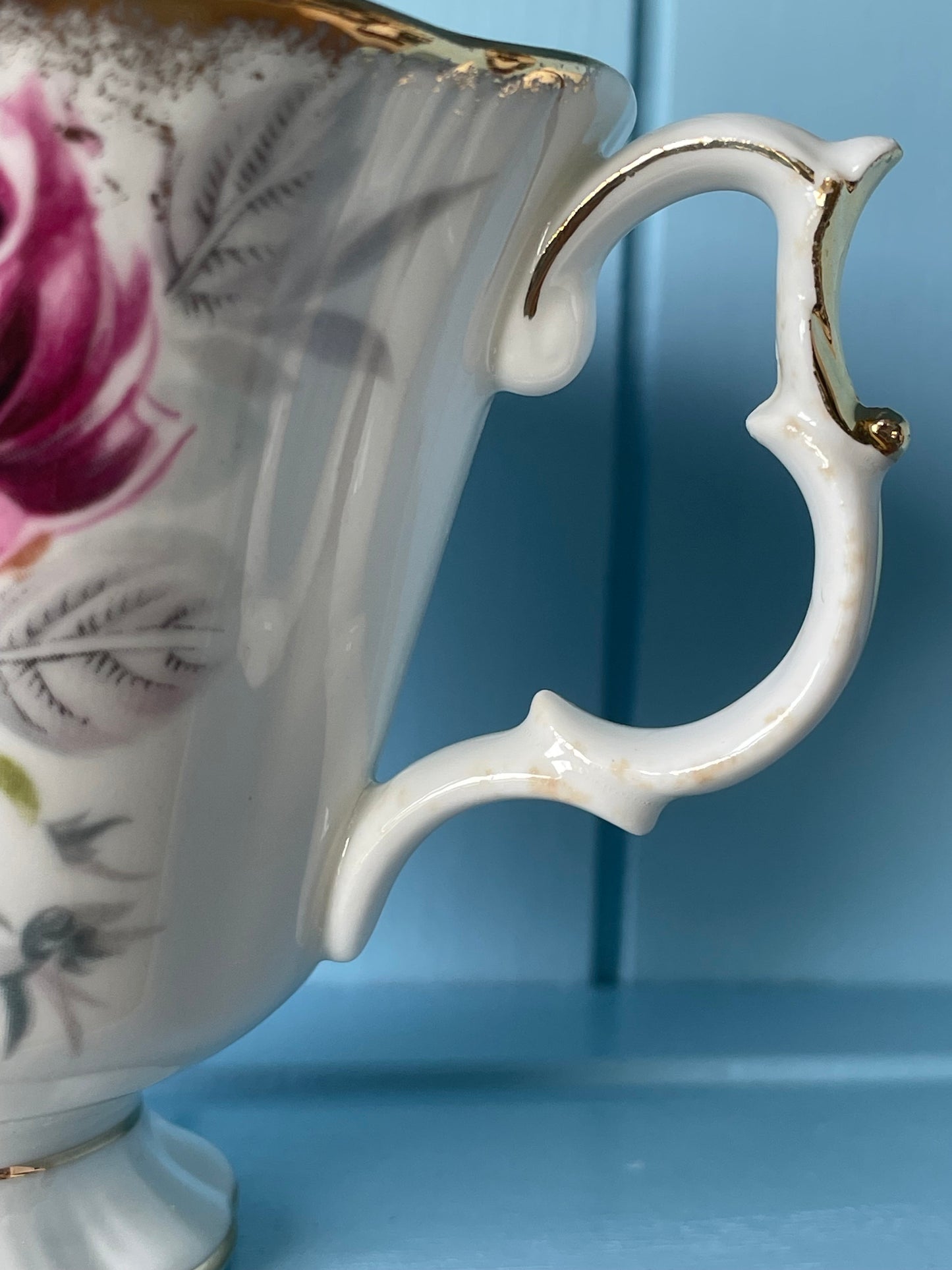 Collectors TeaCup, Royal Albert "Summer Bounty Pearl" Gainsborough Tea Set, Thick Gold, Bone China, Pink Cabbage Roses, England, !READ TEXT!