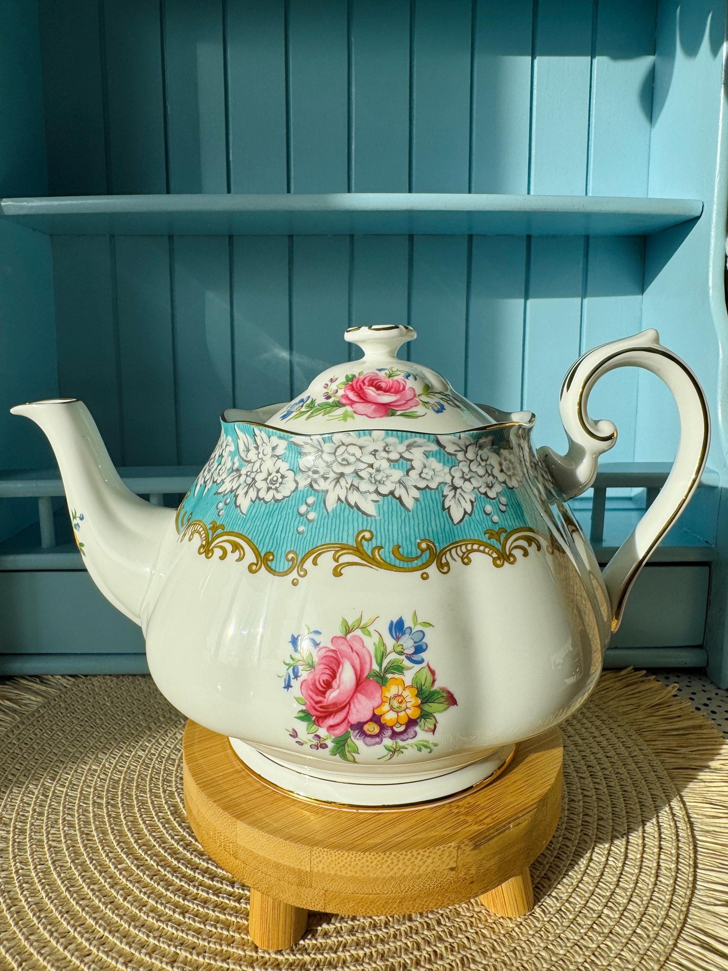 Vintage Royal Albert Enchantment Tea Set, 22-Piece, Bone China Service for 6, Never Used, Teapot, Cups, Saucers, Plates, Creamer, Sugar Bowl