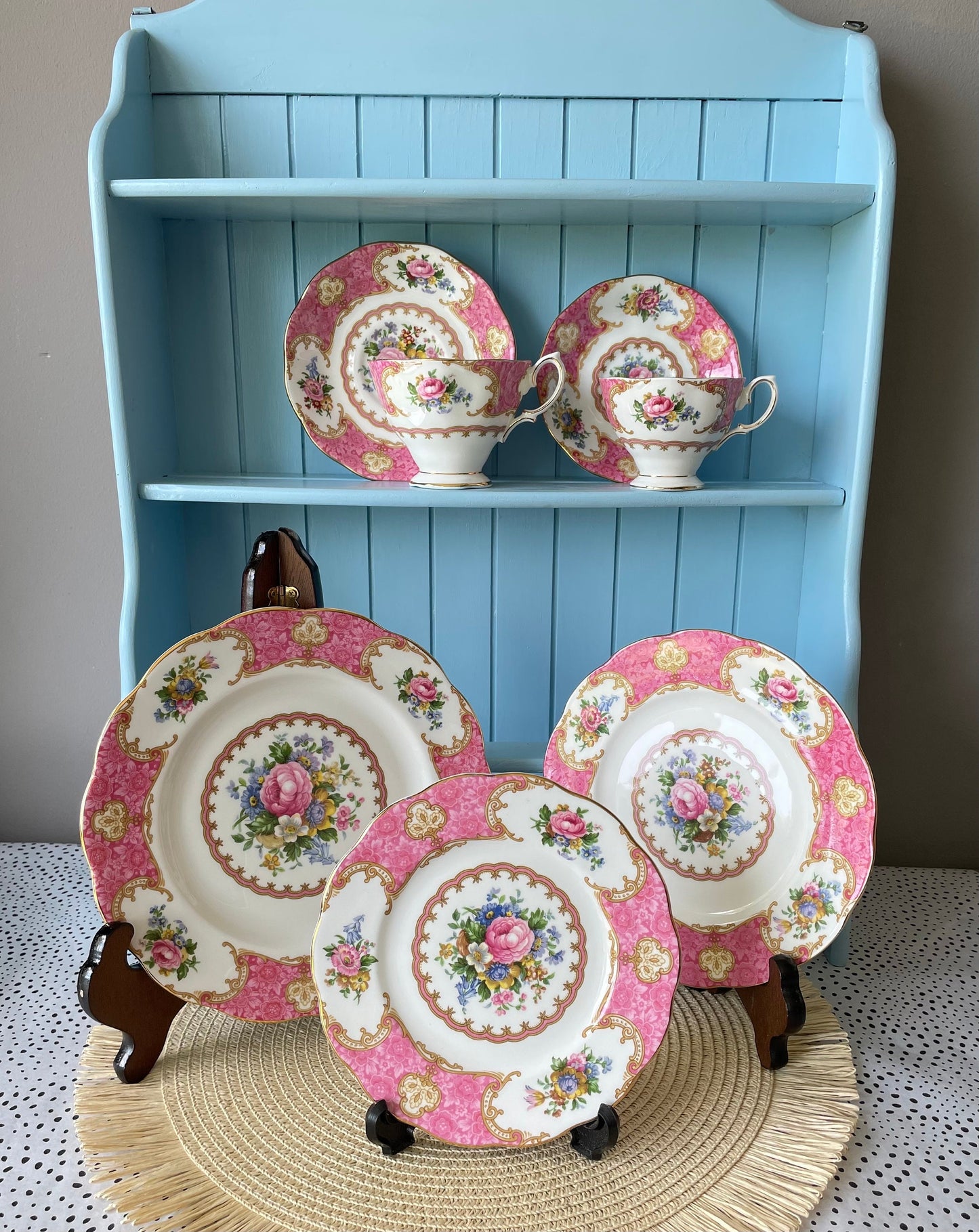Vintage Royal Albert Lady Carlyle Different Size Plates, Lunch Plate, Breakfast Plate, Cake Plate, Fine Bone China Previously Loved, England