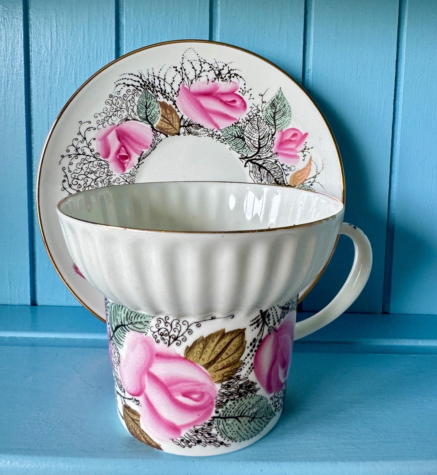 Rare Lomonosov Good Morning Teacup & Saucer | Pink Roses | Wave Model | 1970-1986 | Hand-Painted Bone China | Perfect Gold | Made in Russia
