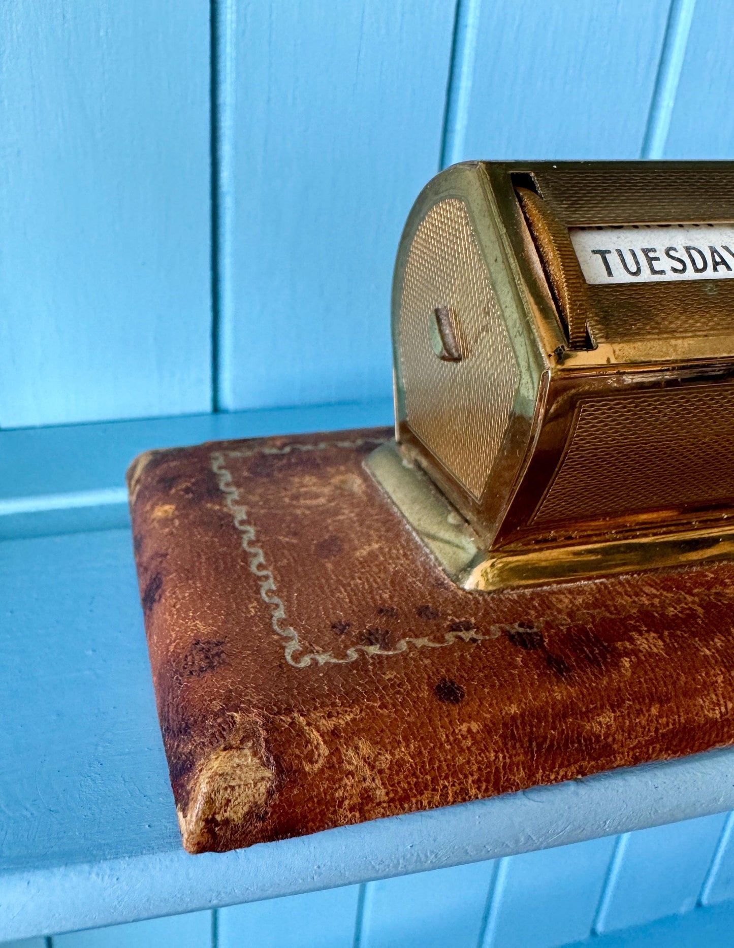 Beautiful Vintage Art Deco Perpetual Calendar by LeatherSmiths, 1960s Design, Fully Functional, Brass Calendar, Brown Leather Base, England