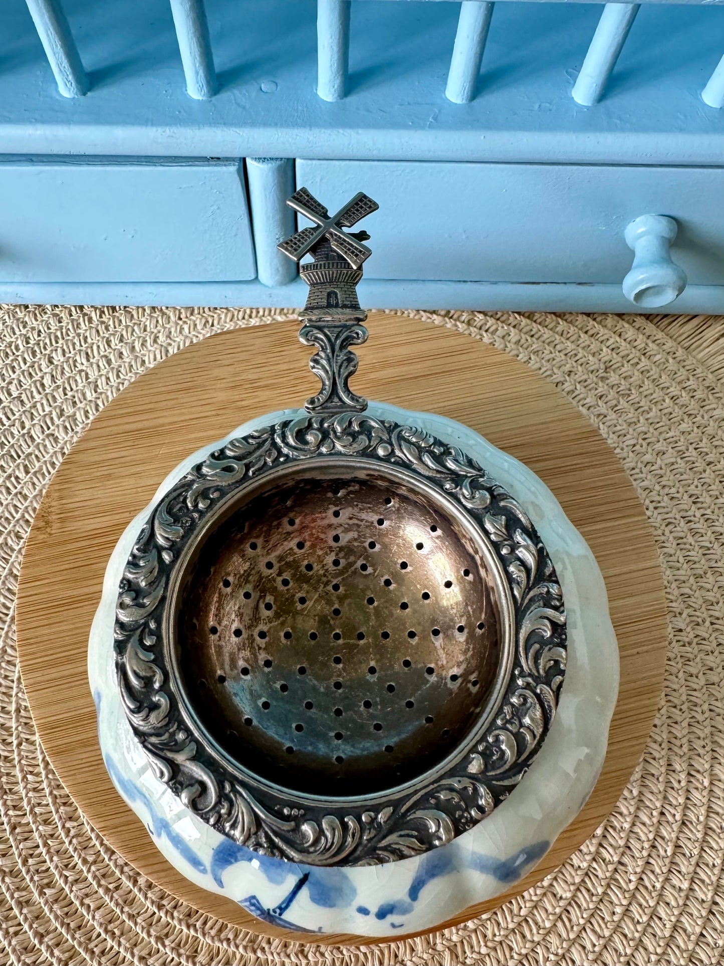 Beautiful Silver Plated Tea Strainer 'Delft Blauw', Previously Loved, Collectors Item, Vintage Gift, Porcelain Drip Bowl, Handpainted Delft
