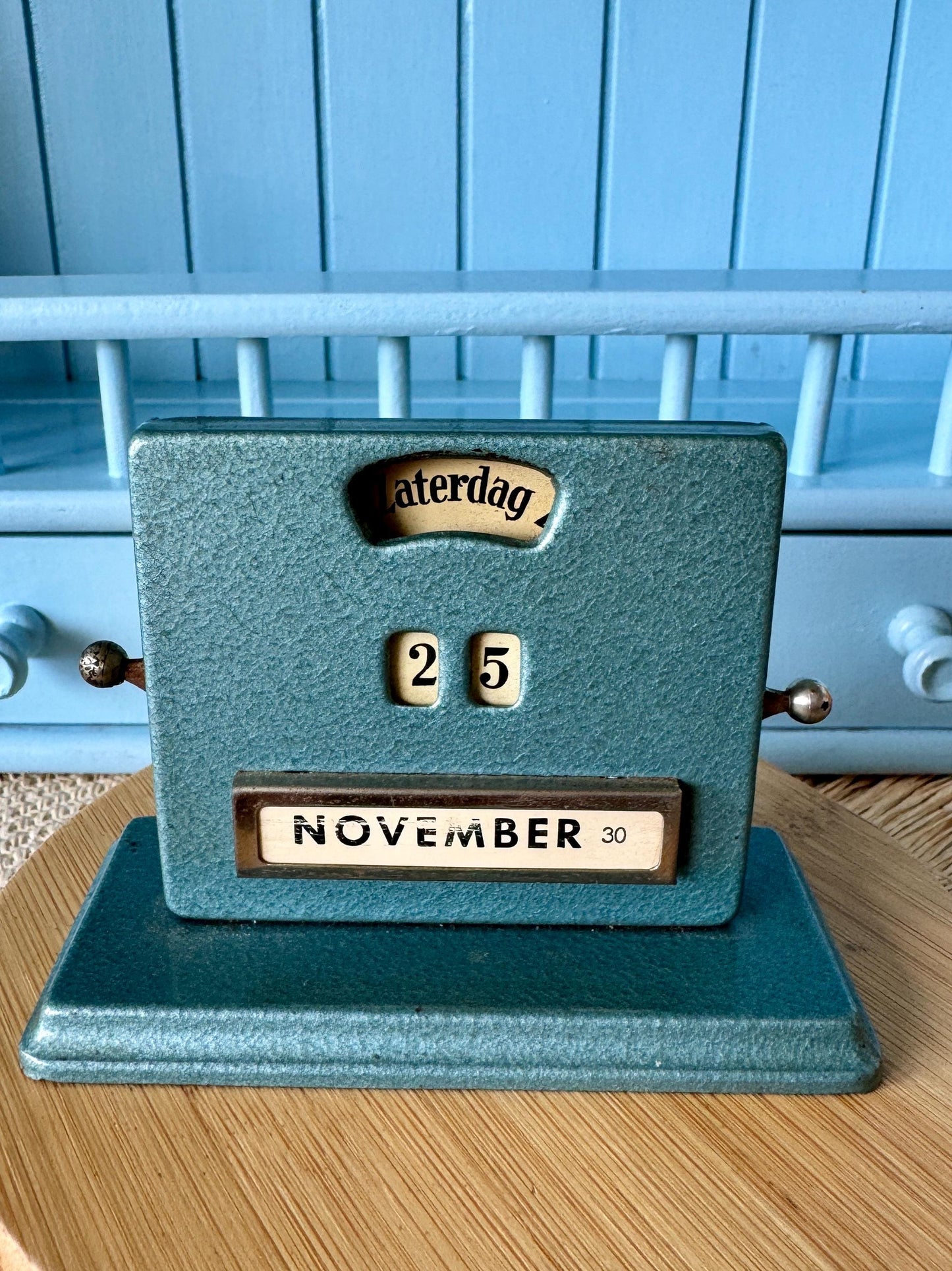 Beautiful Vintage Art Deco Perpetual Calendar by Jakob Maul, 1930s Design, Complete Set, Dutch Language, Petrol Blue/Green, Made in Germany