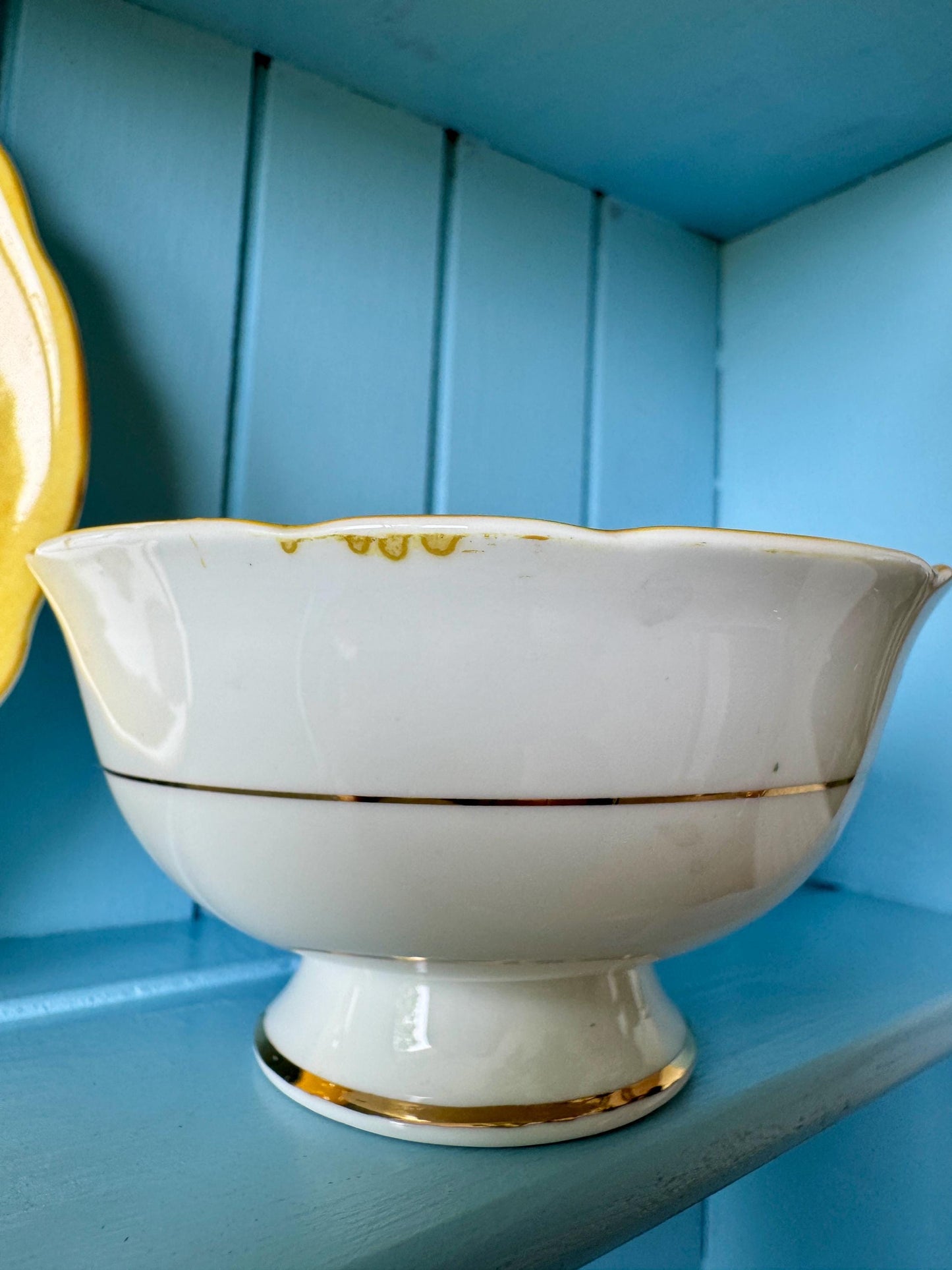 Rare Set of 4 Vintage Paragon Double Warrant Teacups – Egg Yolk Yellow Interior, 1920s–30s Antique China Truly Unique Find, Made in England