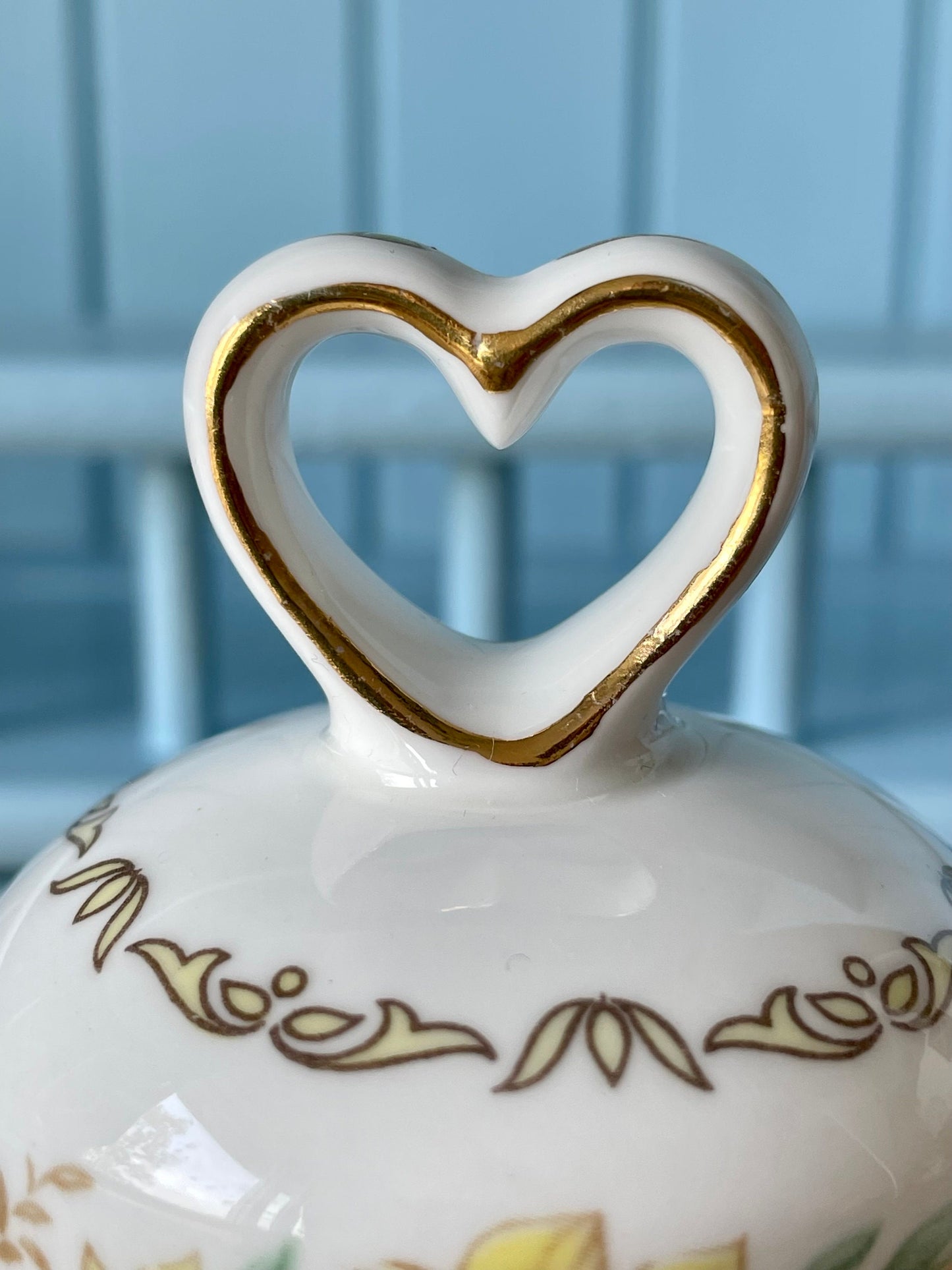 Vintage Golden Crown Bell, Wedding Bell Gift, Fine Bone China, Previously Loved, Perfect Gift For Wedding, Month August, Pretty Antique Bell
