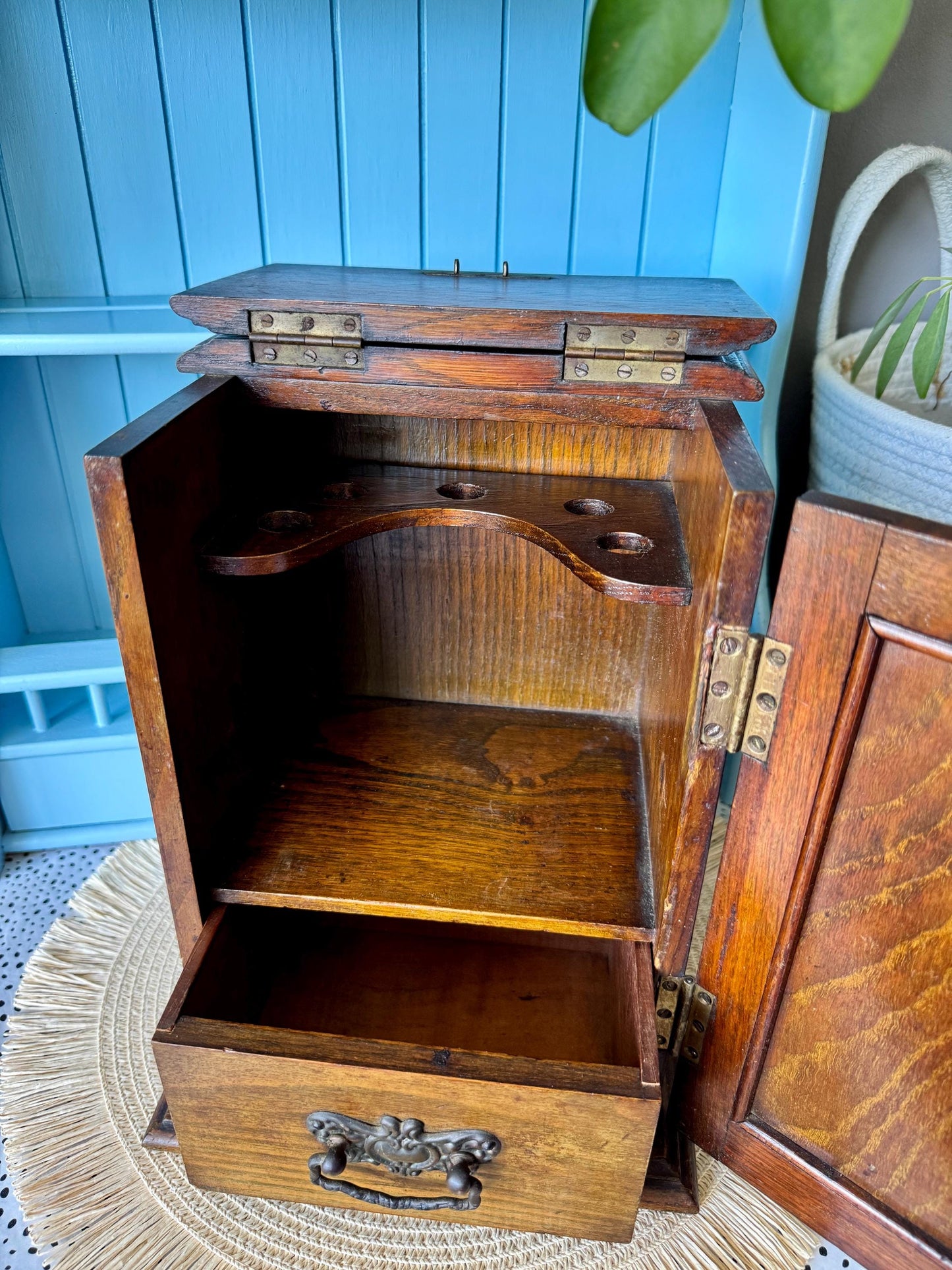 Antique 1920s Oak Pipe Cabinet with 6 Original Pipes & Key, Vintage Tobacco Box, Smoking Memorabilia Collectible Fathers Day Gift, England