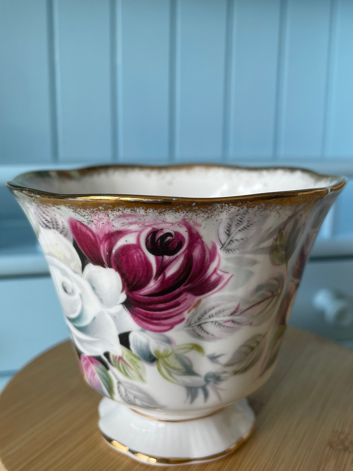 Collectors TeaCup, Royal Albert "Summer Bounty Pearl" Gainsborough Tea Set, Thick Gold, Bone China, Pink Cabbage Roses, England, !READ TEXT!