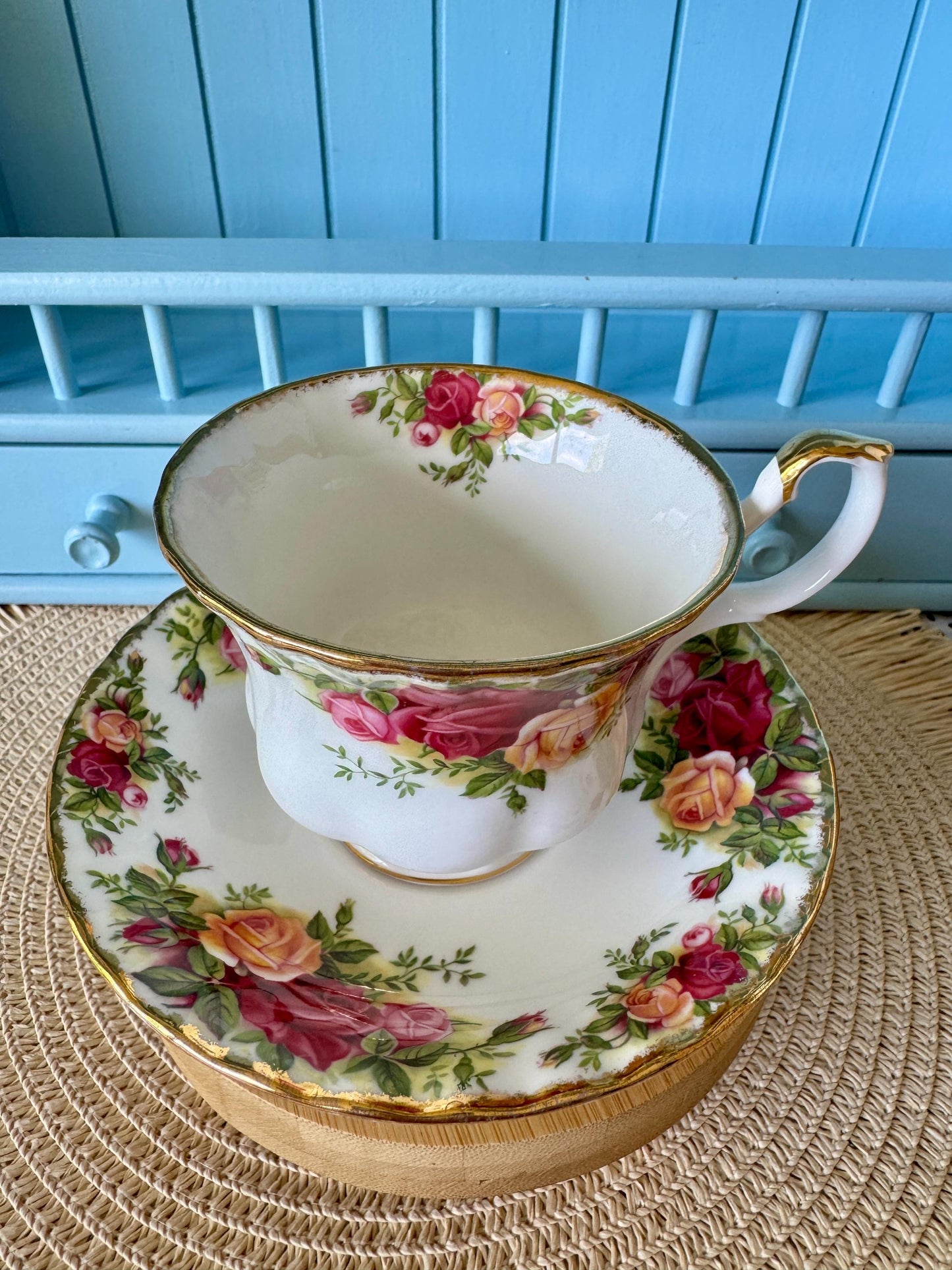 Vintage Royal Albert Old Country Roses Teacup & Saucer | Montrose Shape | English Bone China | Vintage Floral Tea Cup | Classic China Gift