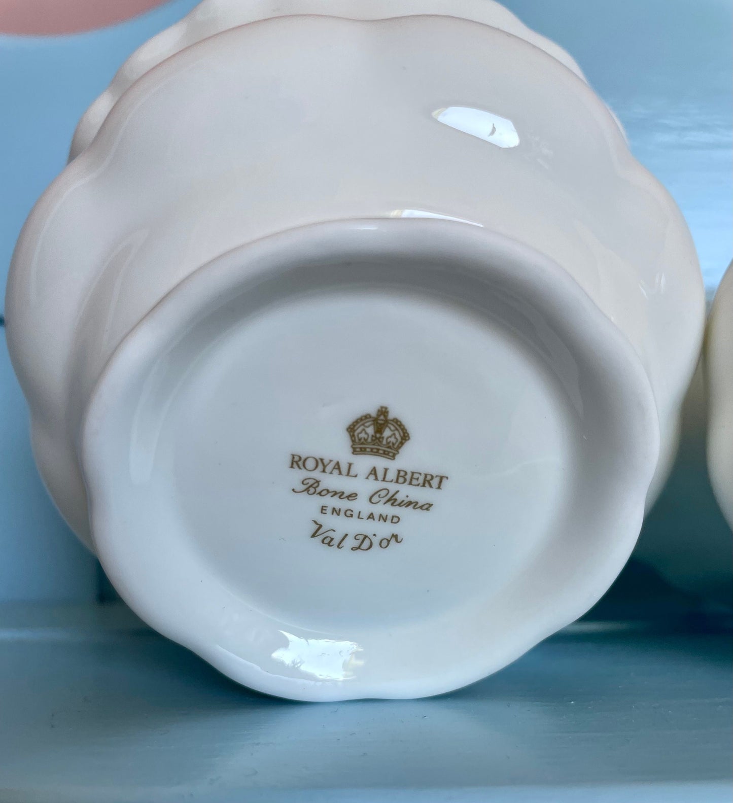 Crisp White Royal Albert "Val D'Or" Gold Creamer Set, Sugar Bowl, Milk Jug & Platter, Bone China England, Previously Loved Vintage, High-Tea