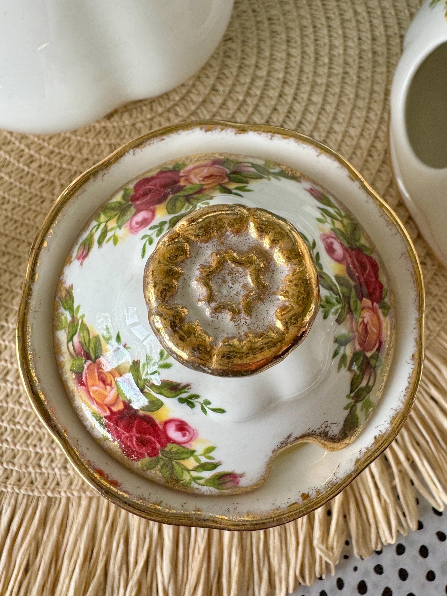 Vintage Royal Albert "Old Country Roses" Different Sized TeaCups, CoffeePot, TeaPot, Bone China, Previously Loved, Multiple Items, England