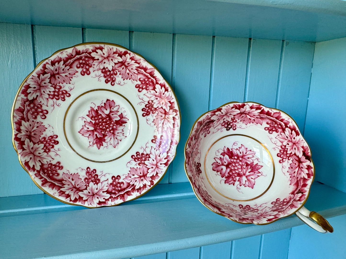 Very Rare Vintage 1940s Paragon Wine Red Leafs Gold Duo, Bone China, Floral Wine Leaf Design, Double Warrant, Appointment HM Queen Elizabeth