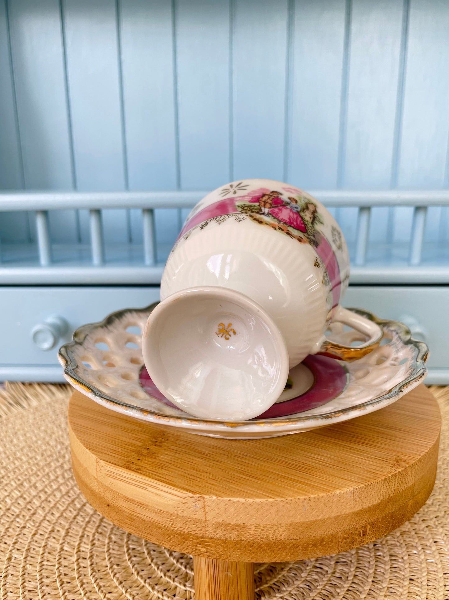 Hard to Find Rare Vintage Versailles, Pearl Shine Versailles Teacup & Laced Saucer with Fragonard Love Scene, Shabby Chic, Made in France