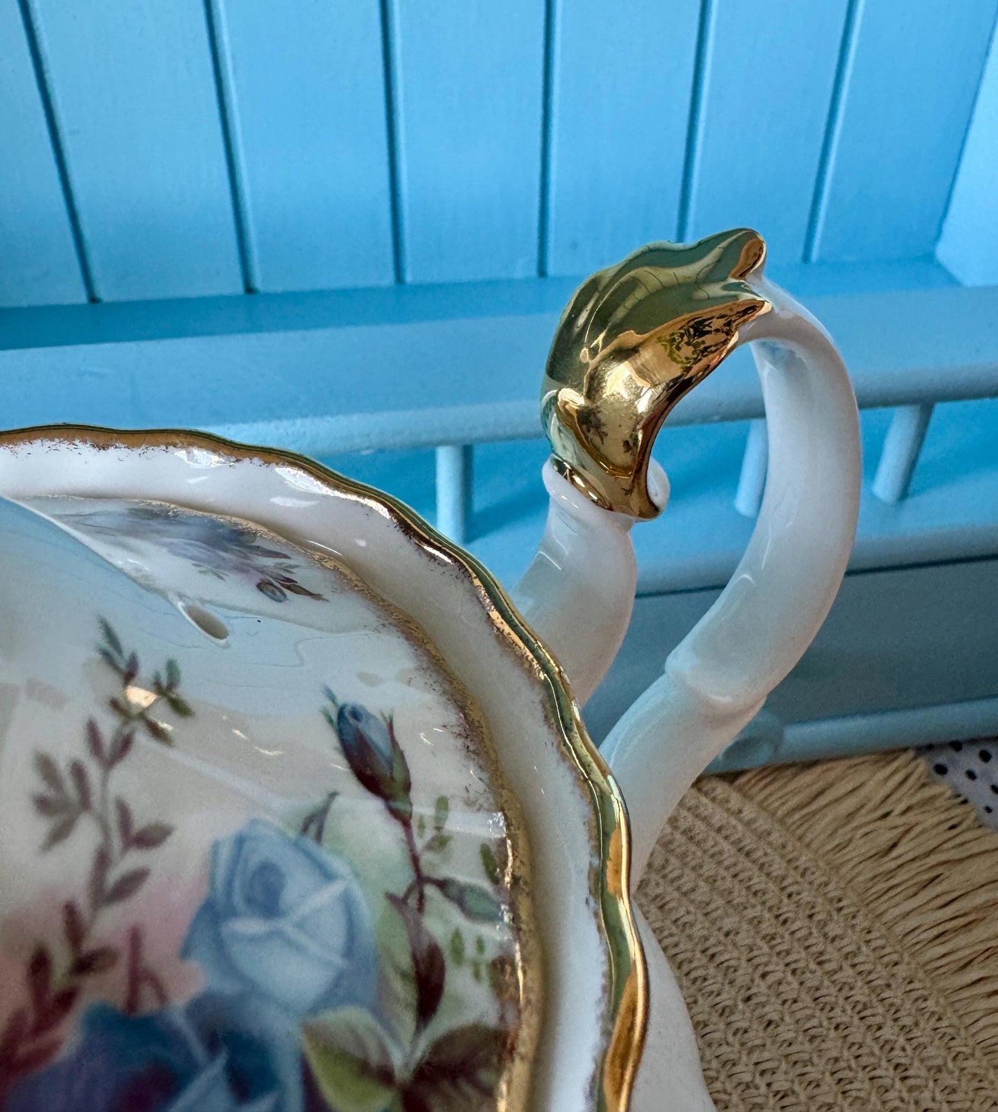 Very Rare Hard To Find "Medium" Royal Albert "Moonlight Rose" Tea Pot, Beautiful 0,8L TeaPot, Fine Bone China, Blue Roses Decor, England
