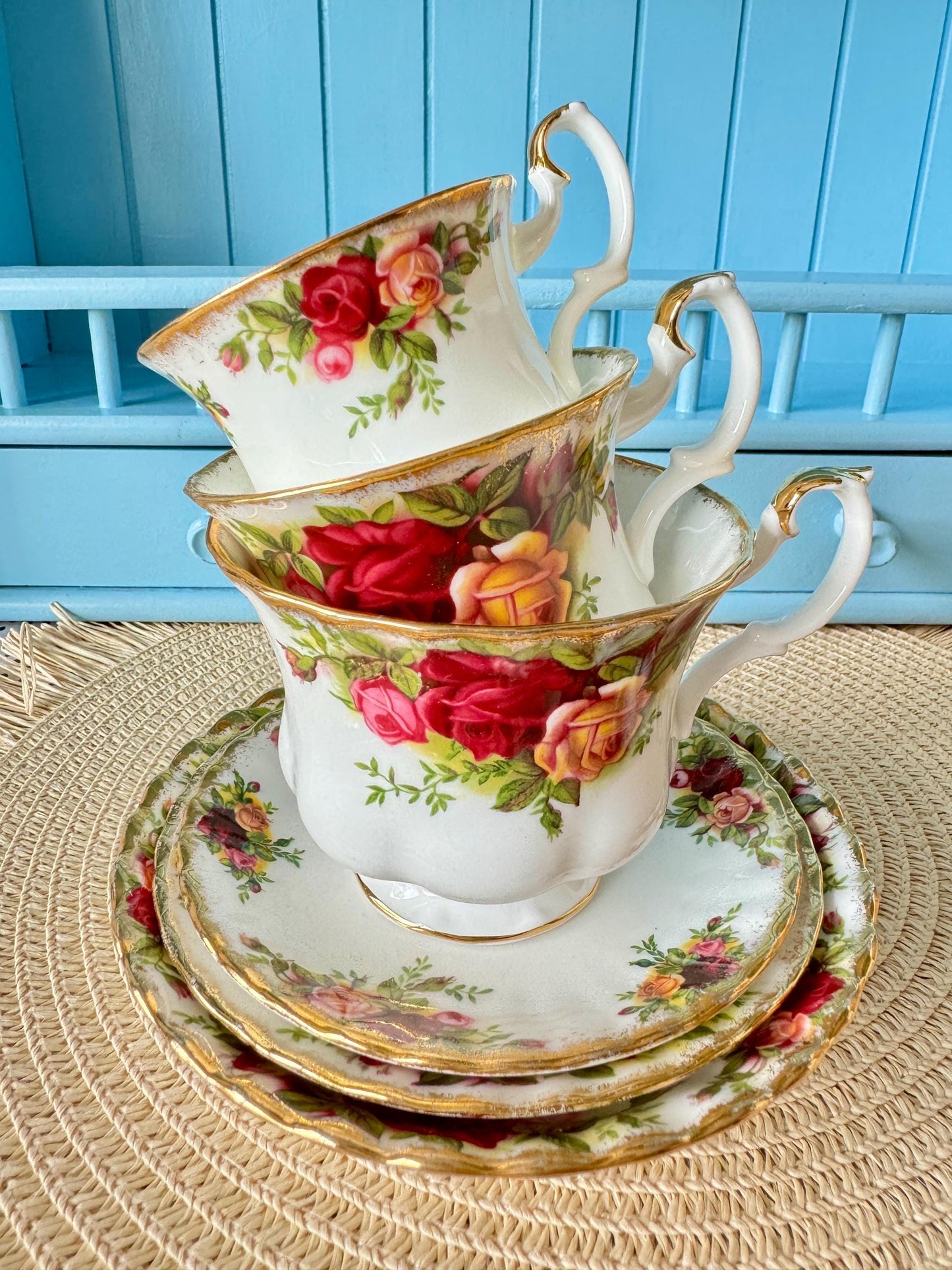 Vintage Royal Albert "Old Country Roses" Different Sized TeaCups, CoffeePot, TeaPot, Bone China, Previously Loved, Multiple Items, England