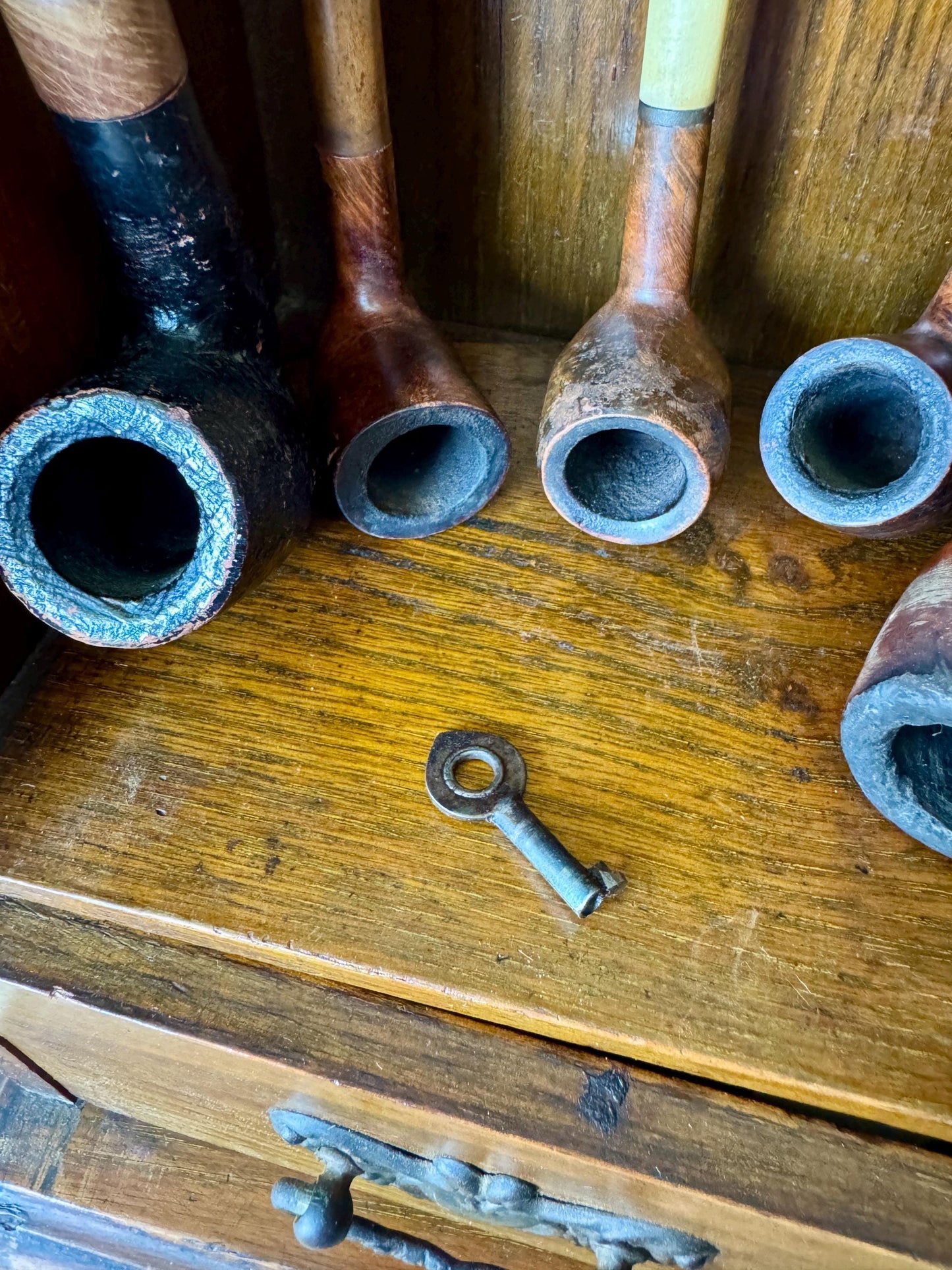 Antique 1920s Oak Pipe Cabinet with 6 Original Pipes & Key, Vintage Tobacco Box, Smoking Memorabilia Collectible Fathers Day Gift, England