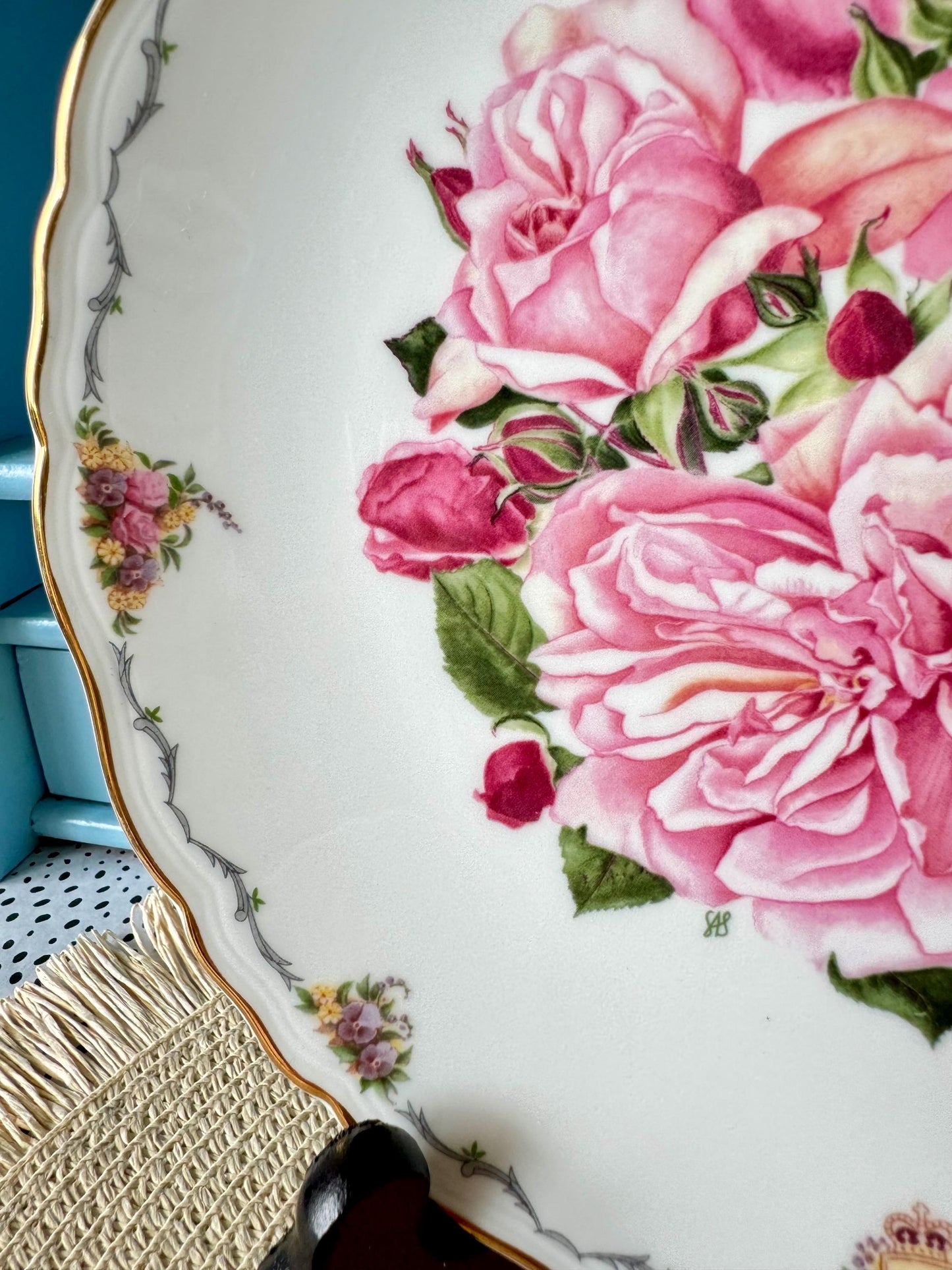 Vintage Royal Albert Vintage 1990's Bone China Albertine Rose Design 22CM Plate, Queen Mother's Favourite Flowers, Sarah Schofield, England