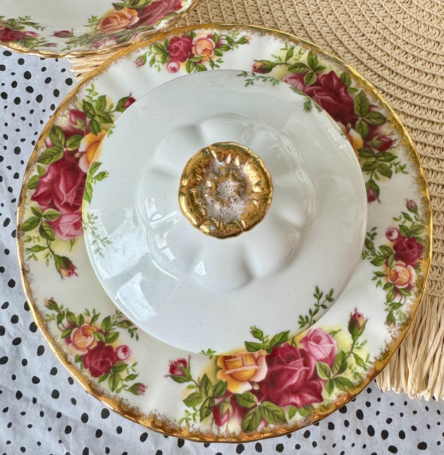 Vintage Royal Albert "Old Country Roses" Different Sized TeaCups, CoffeePot, TeaPot, Bone China, Previously Loved, Multiple Items, England