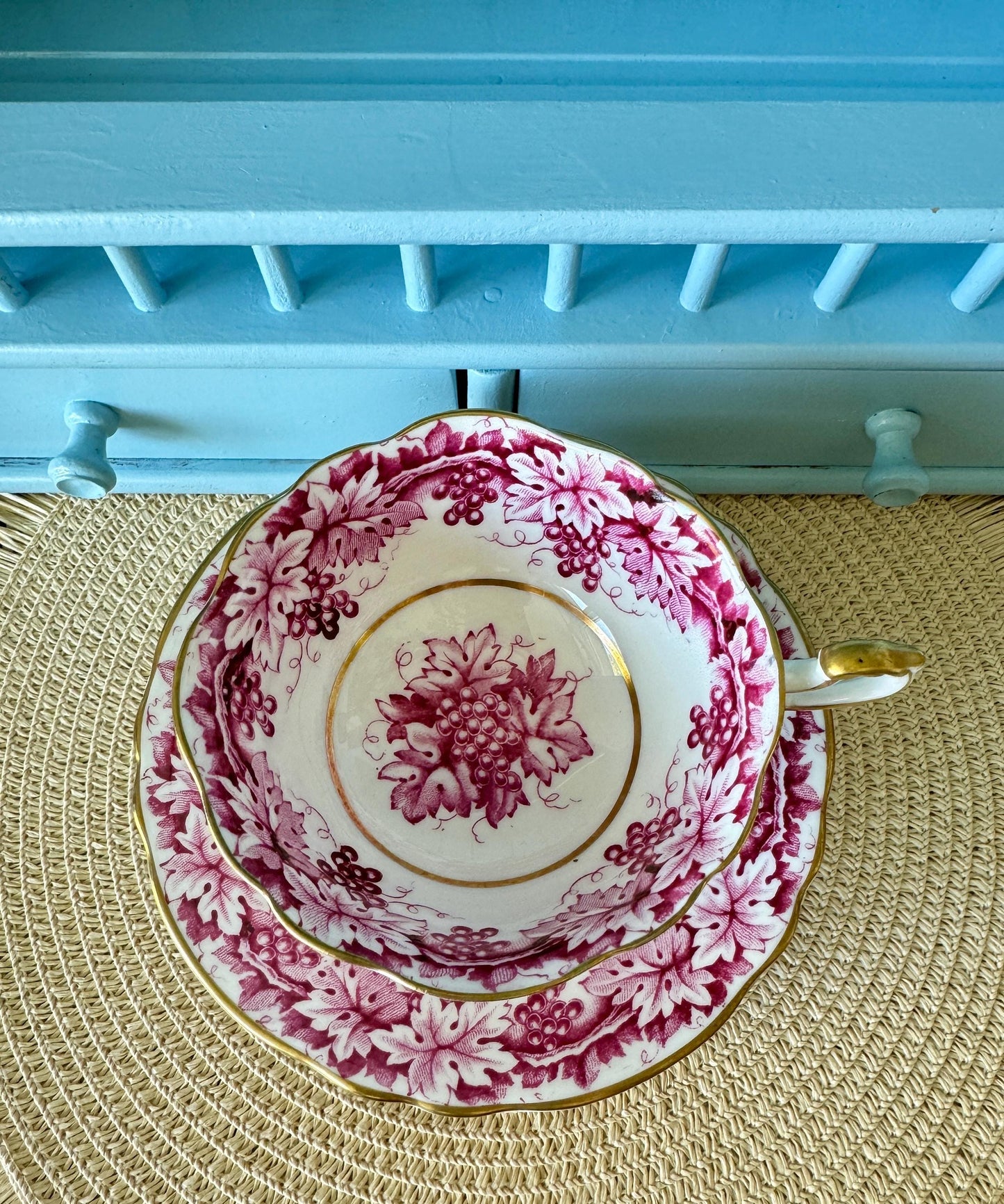 Very Rare Vintage 1940s Paragon Wine Red Leafs Gold Duo, Bone China, Floral Wine Leaf Design, Double Warrant, Appointment HM Queen Elizabeth