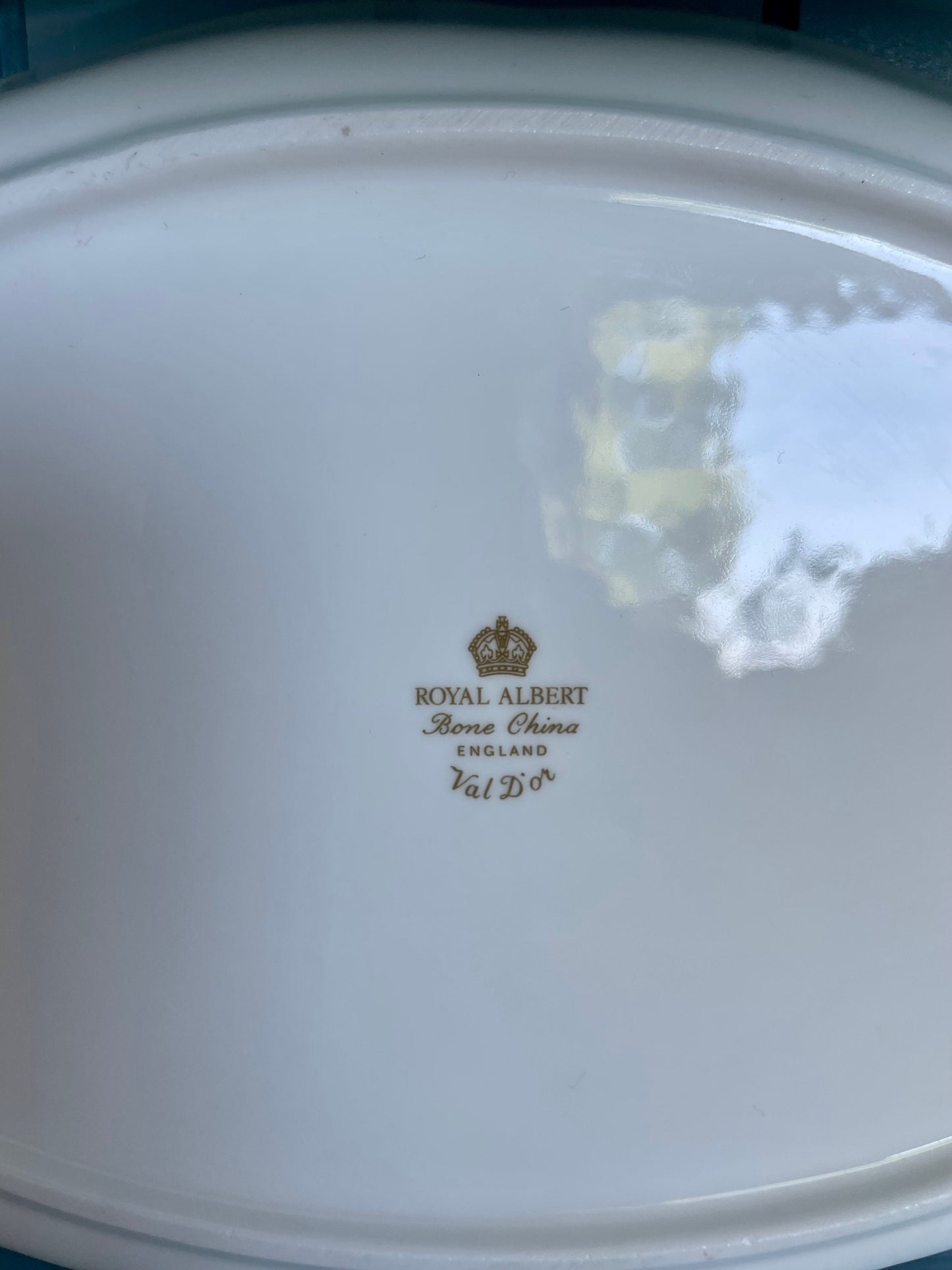 Crisp White Royal Albert "Val D'Or" Gold Creamer Set, Sugar Bowl, Milk Jug & Platter, Bone China England, Previously Loved Vintage, High-Tea