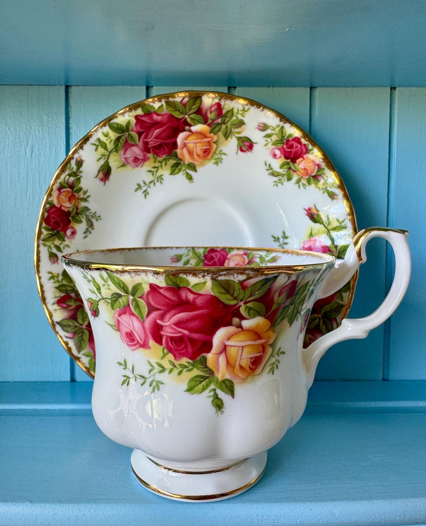 Vintage Royal Albert Old Country Roses Teacup & Saucer | Montrose Shape | English Bone China | Vintage Floral Tea Cup | Classic China Gift