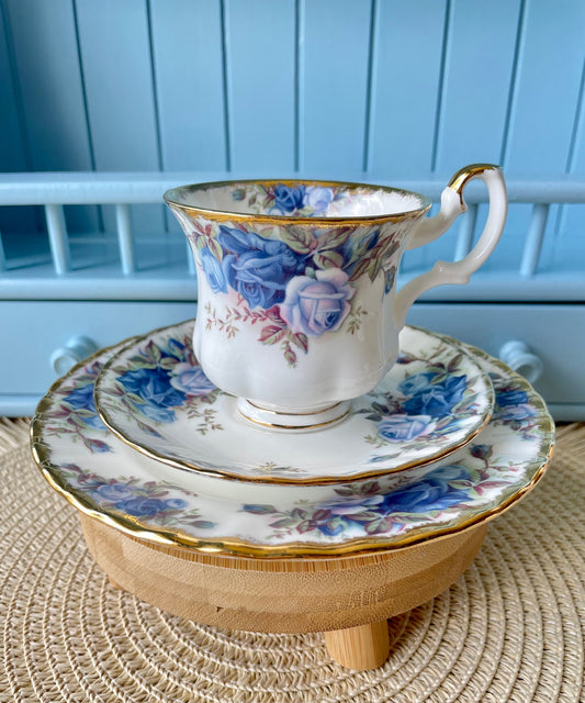 Beautiful Vintage Lady Sized Royal Albert "Moonlight Rose" T