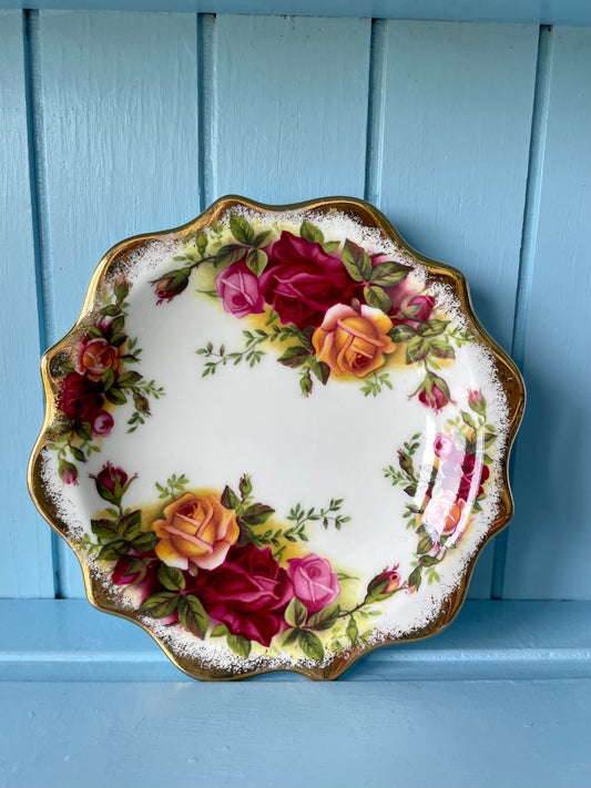 Vintage Royal Albert Old Country Roses Set of 3 Petit Four Dishes
