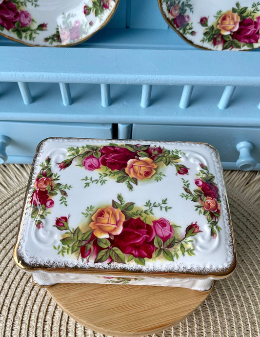 Vintage Royal Albert "Old Country Roses" Trinket Dish With L