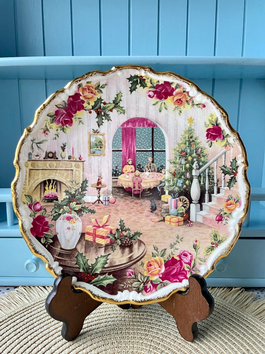 Vintage Royal Albert Old Country Roses 'Christmas Plate'