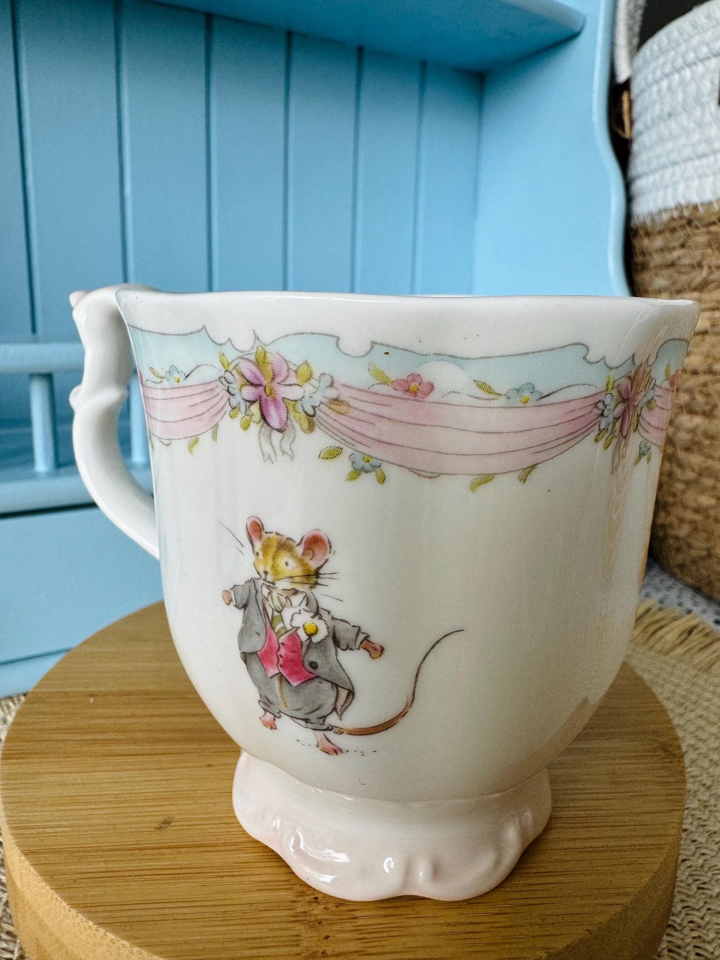 Mint Vintage Royal Doulton "Brambly Hedge" The Wedding Beake