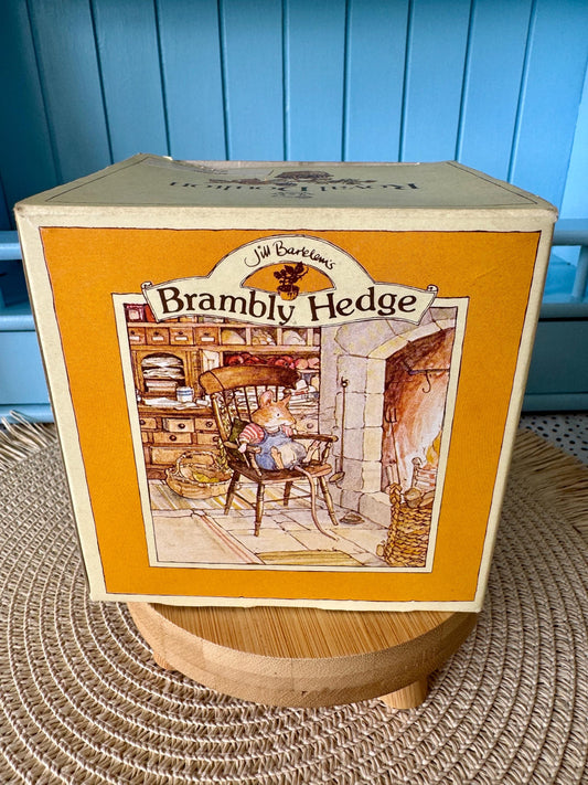 Mint Vintage Royal Doulton "Brambly Hedge" The Birthday Beak