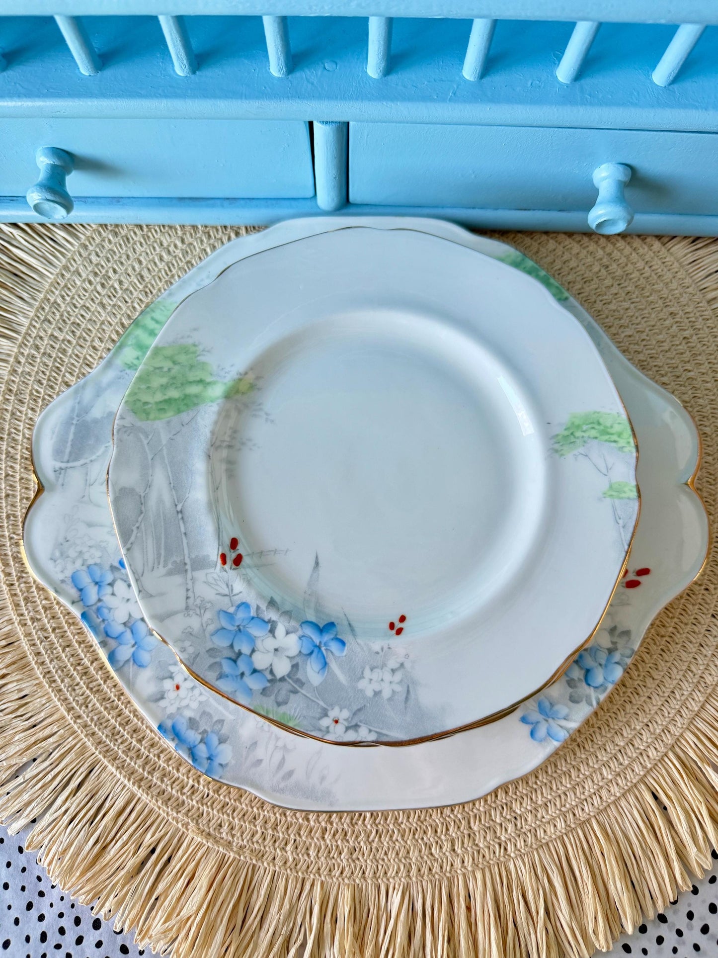 Rare Vintage Paragon "Woodland Bluebell" Round Cake Plate S