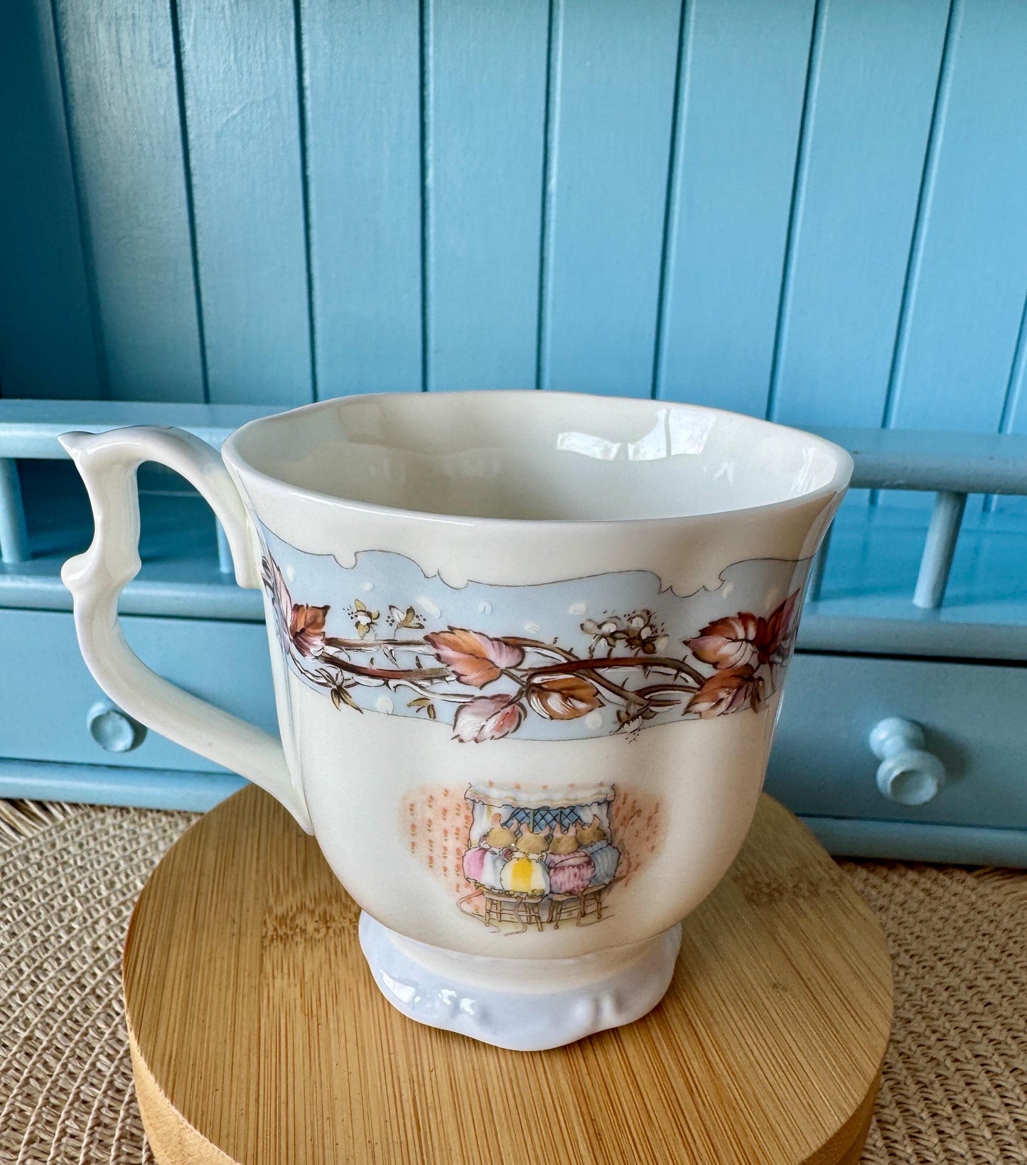 Vintage Royal Doulton "Brambly Hedge" Winter Mug