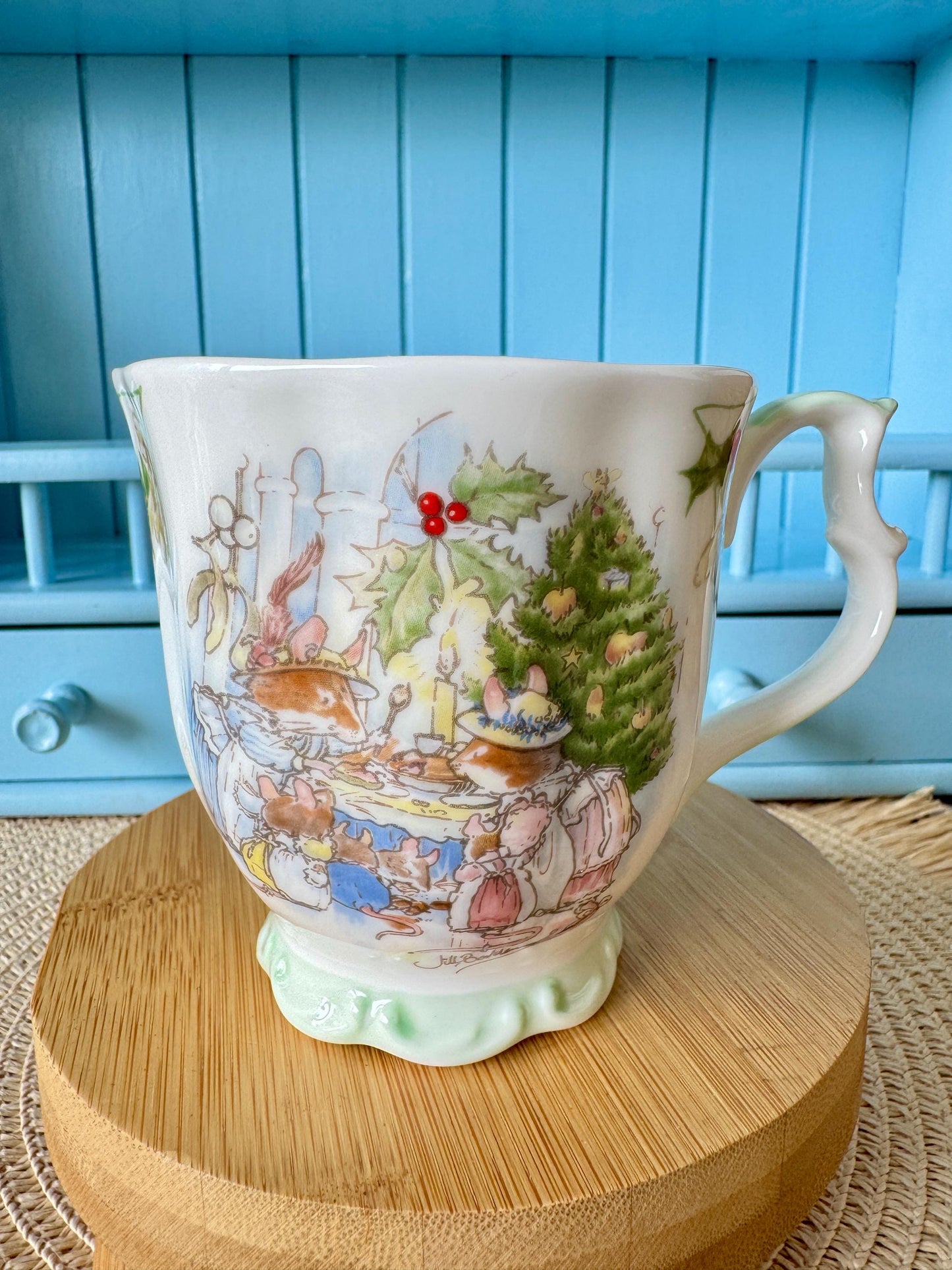 Vintage Royal Doulton "Brambly Hedge" Merry Midwinter Mug