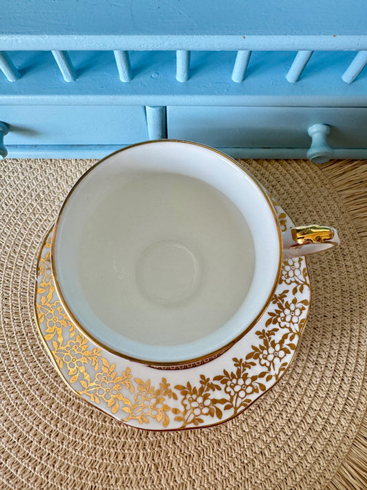 Vintage Elizabethan Fine Bone China Tea Cup and Saucer - Pin