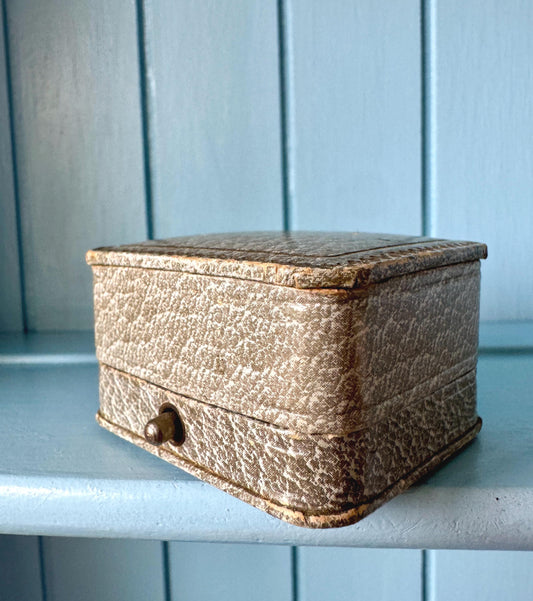 Petit Vintage French Jewelry Box