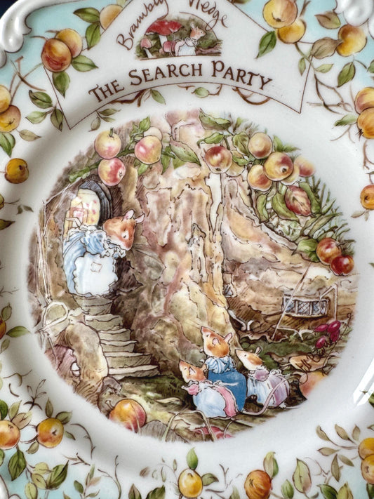 Vintage Royal Doulton "Brambly Hedge" The Search Party Plate