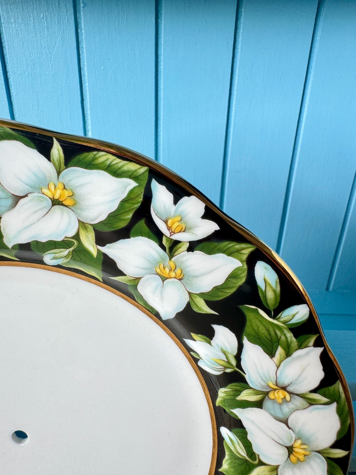 Vintage Royal Albert "Provincial Flowers" Trillium