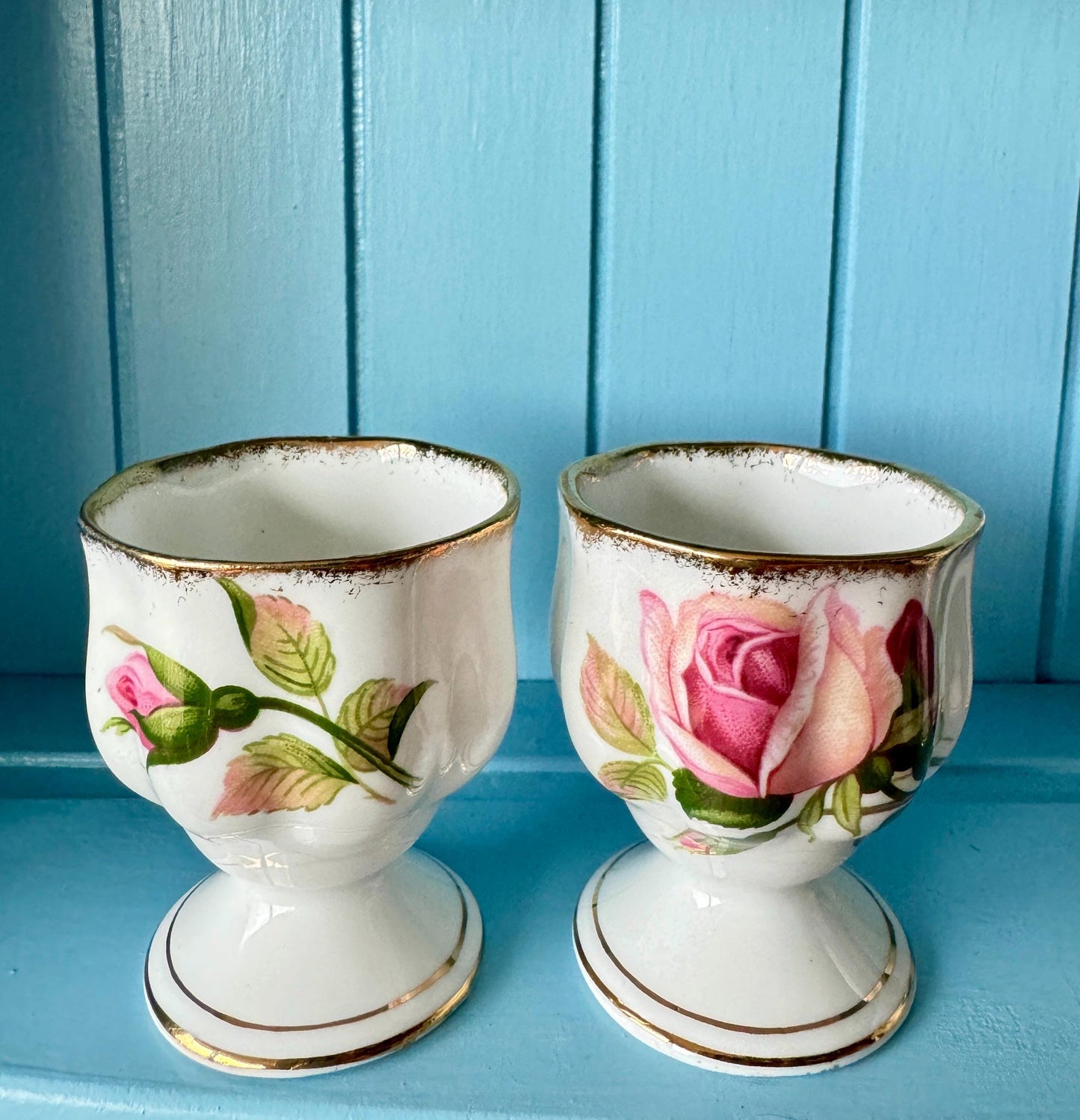 Very Hard to Find Vintage Royal Albert "Anniversary Rose" Egg Cups, Set of 6, Bone China, Previously Loved, Pink Roses Thick Gold, England