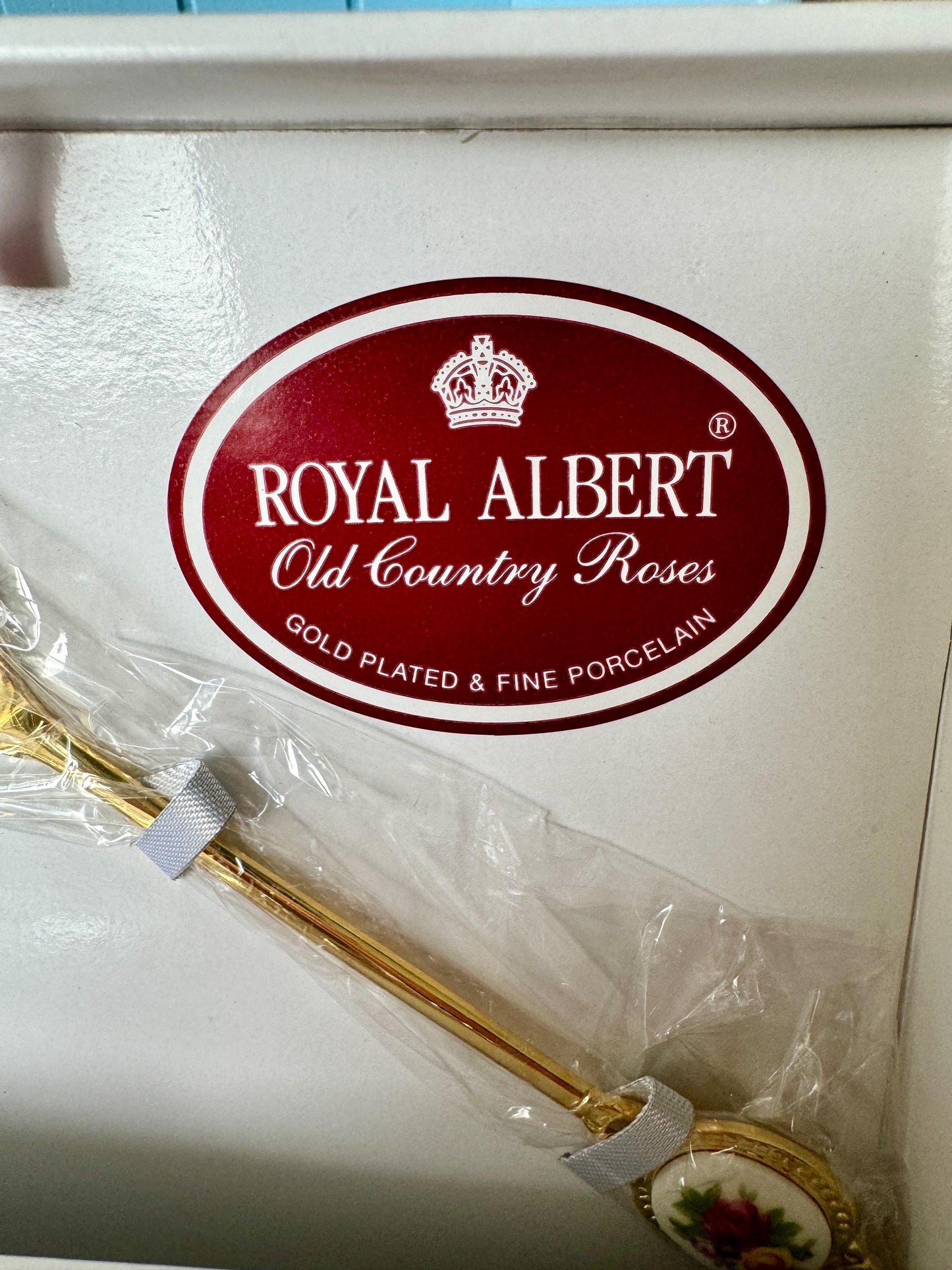 Vintage Hard to Find Collectible 'New' Royal Albert "Old Country Roses" 7 Piece Gold Plated Tea Set, Cake Set, Original Box, Made in Japan