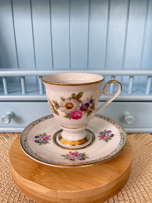 Vintage Z & Co Tirschenreuth Floral Espresso Cup and Saucer, Bavaria, Perfect Condition, White-Floral Porcelain Decor, Beautiful Golden Rims