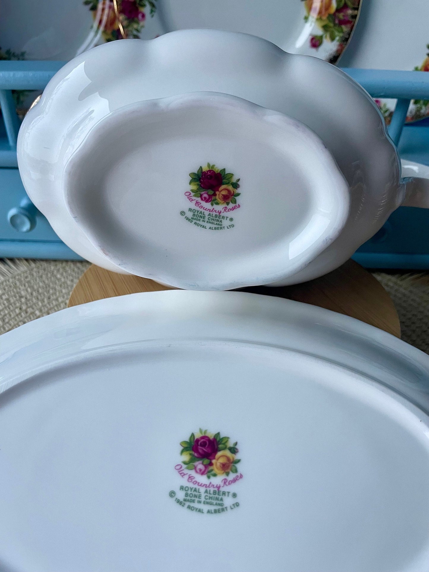 Very Rare Hard To Find Royal Albert "Old Country Roses" Gravy Jar on Platter, Beautiful Thick Gold, Fine Bone China, Red Rose Decor, England