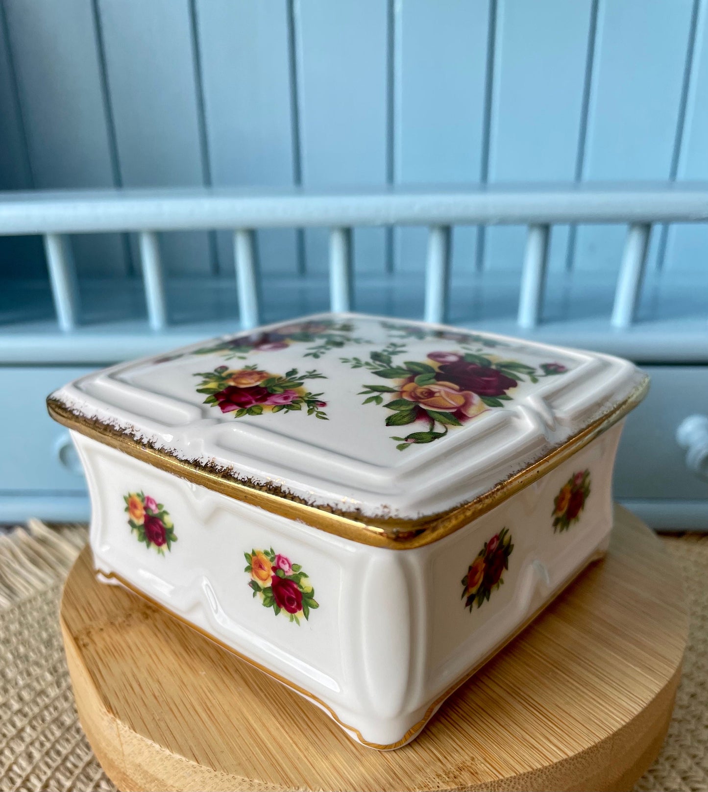 Vintage Royal Albert "Old Country Roses" Trinket Dish With Lid, First Edition, Fine Bone China, Previously Loved Vintage, Perfect Gift Mom