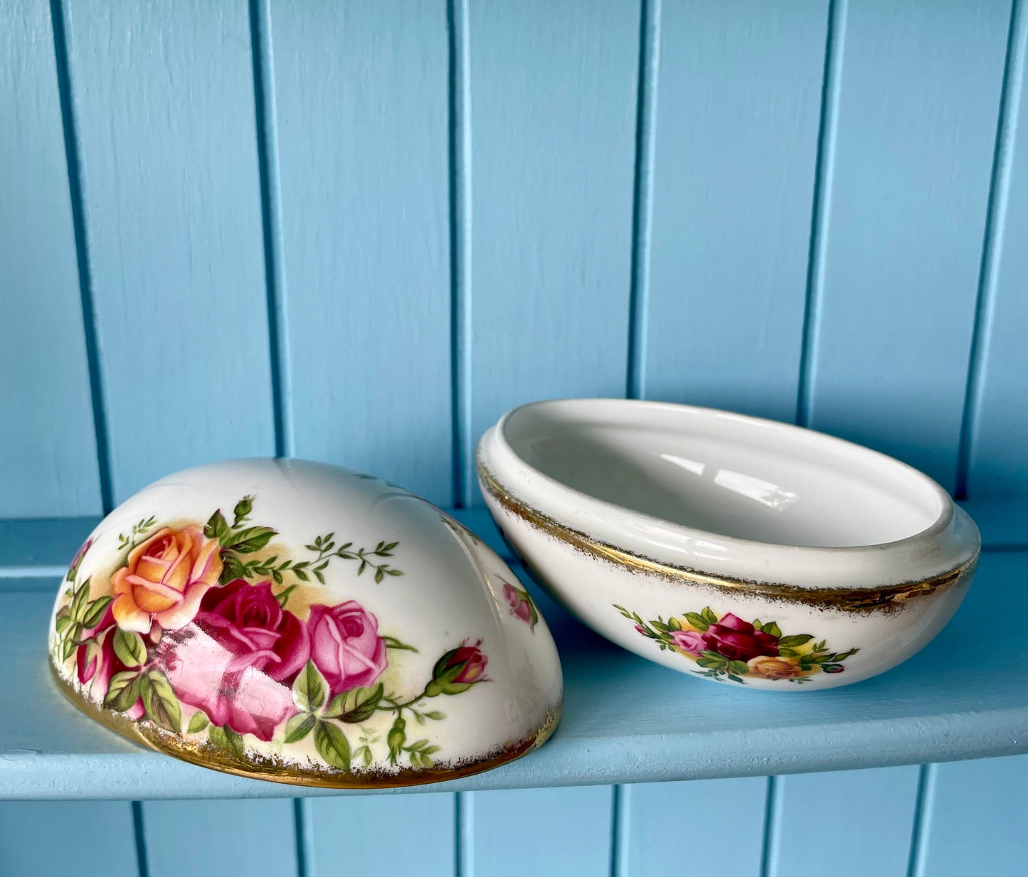 Vintage Royal Albert "Old Country Roses" Trinket Dish Egg Shape, First Edition, Bone China, Previously Loved Vintage, Perfect Gift, England