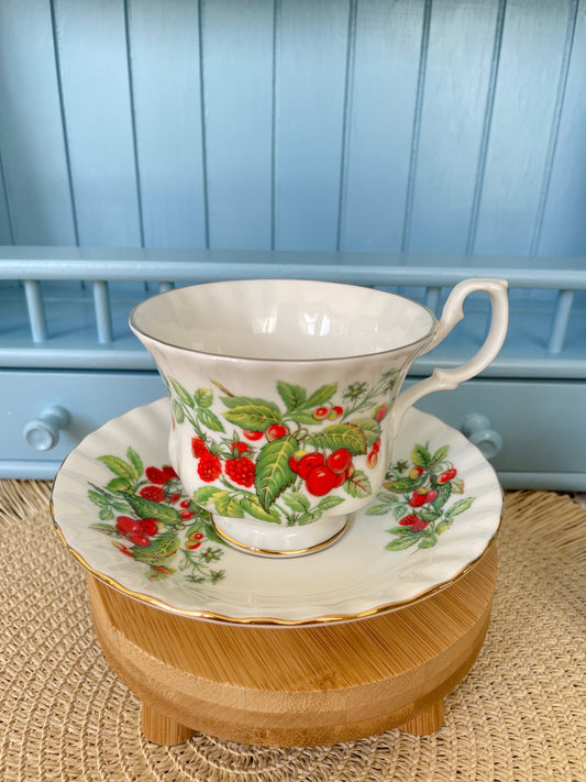 Vintage Royal Albert Red Fruit Male Size TeaCup & Saucer, Bone China, Previously Loved, Strawberry and Red Berry Decor, Made In England